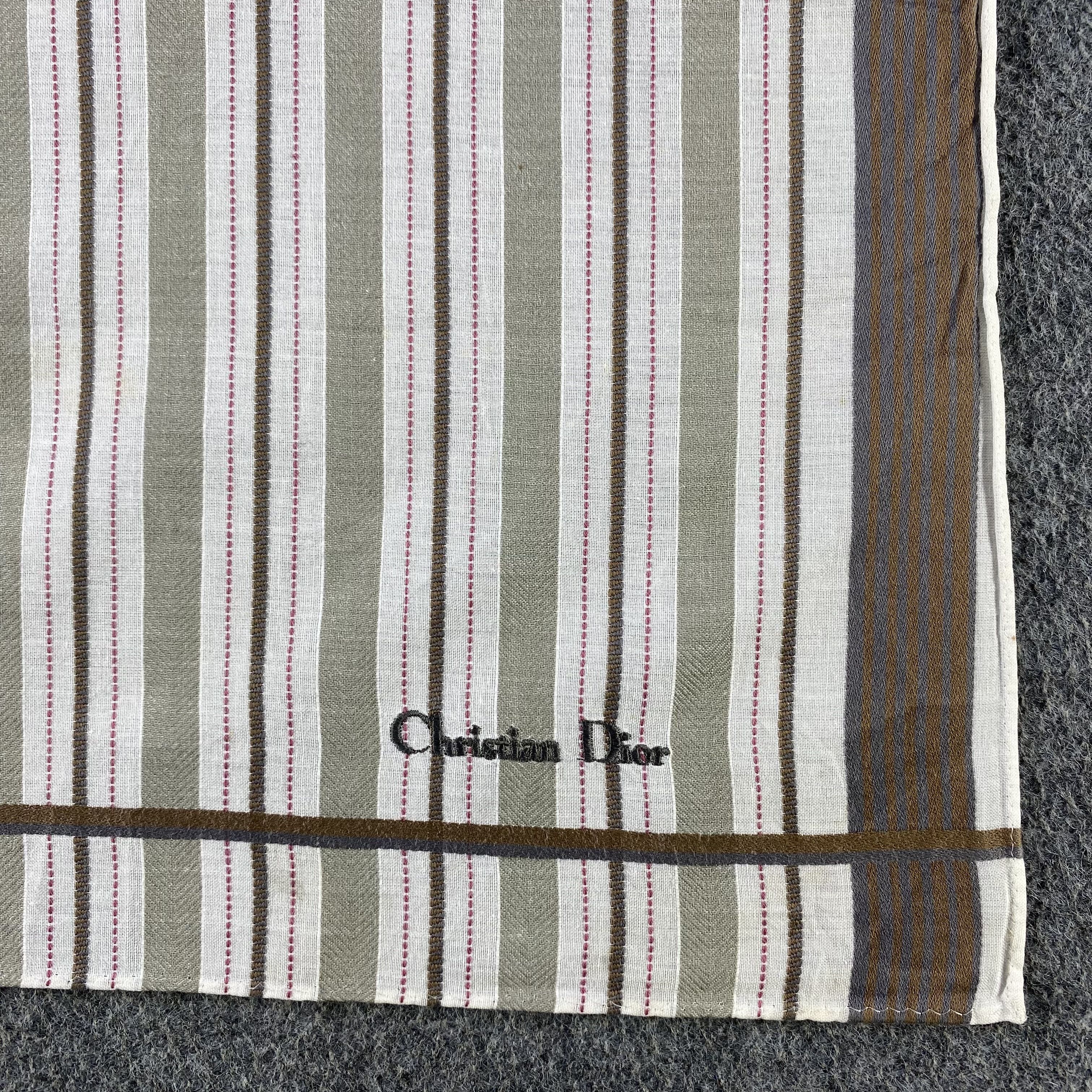 Vintage Christian Dior Handkerchief/Neckerchief/Bandana HC556 Size ONE SIZE - 3 Thumbnail