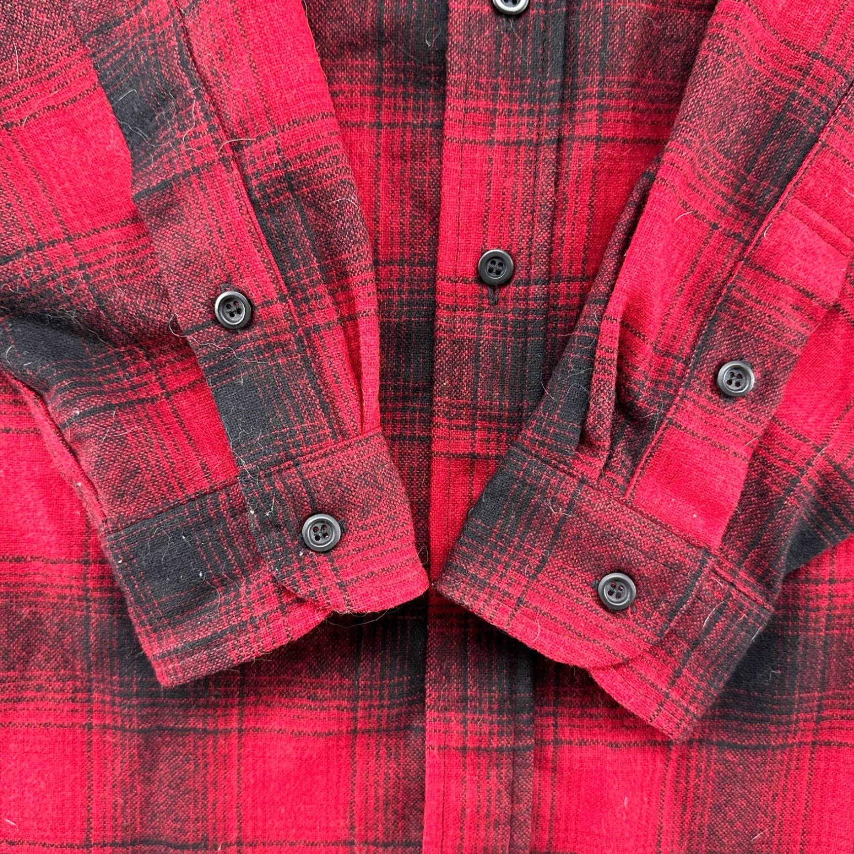 Pendleton Pendleton Shirt Mens L Red Black Button Up Long Sleeve Plaid Wool Cotton 90s Vintage Shadow Board Shirt Mens L Size US L / EU 52-54 / 3 - 3 Thumbnail