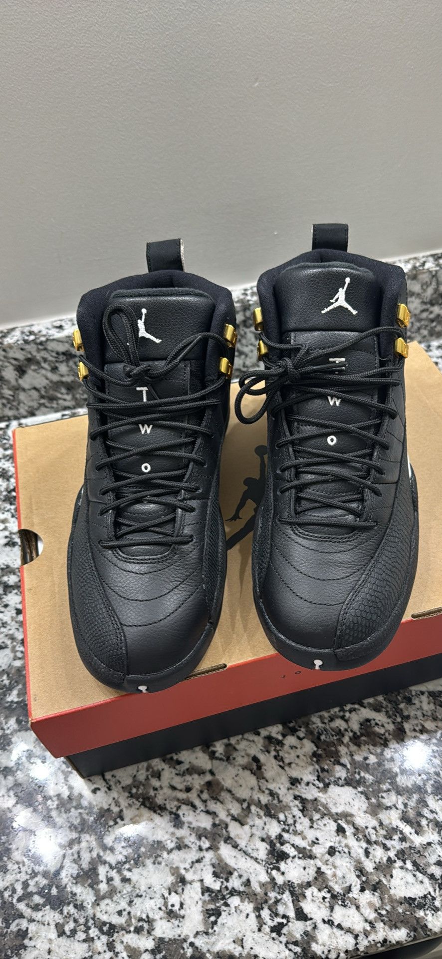 Jordan Brand Air Jordan 12 Retro Black/White/Metallic Gold Size US 8 / EU 41 - 1 Thumbnail