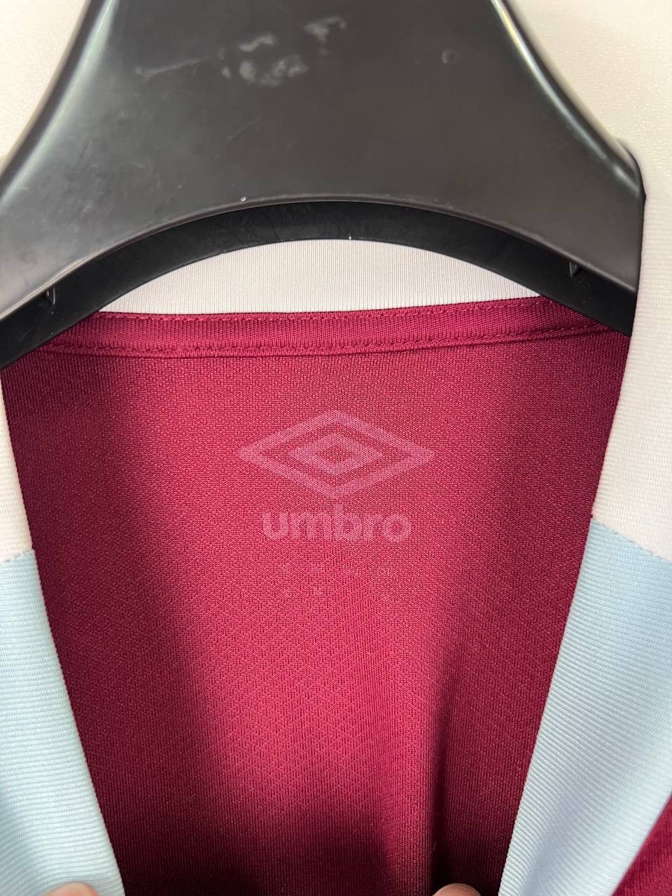 Umbro West Ham Umbro jersey size M Size US M / EU 48-50 / 2 - 5 Thumbnail