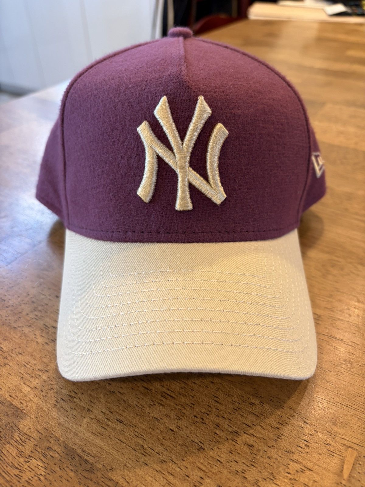 New Era NY Yankees Flannel Red & Cream Snapback Size ONE SIZE - 1 Thumbnail