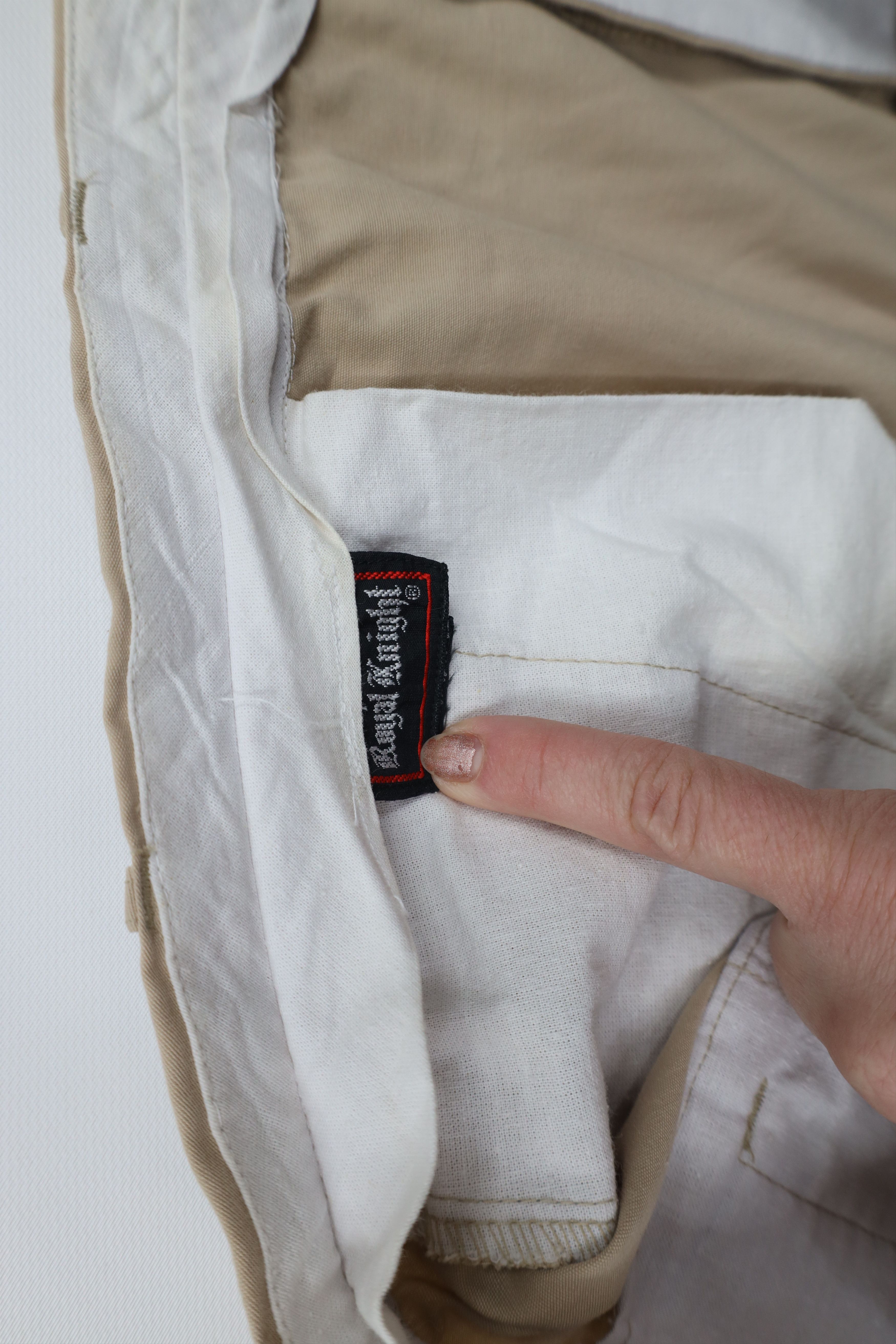Vintage Vintage 80s 90s Streetwear Above Knee Chino Shorts Beige Size US 42 / EU 58 - 8 Thumbnail