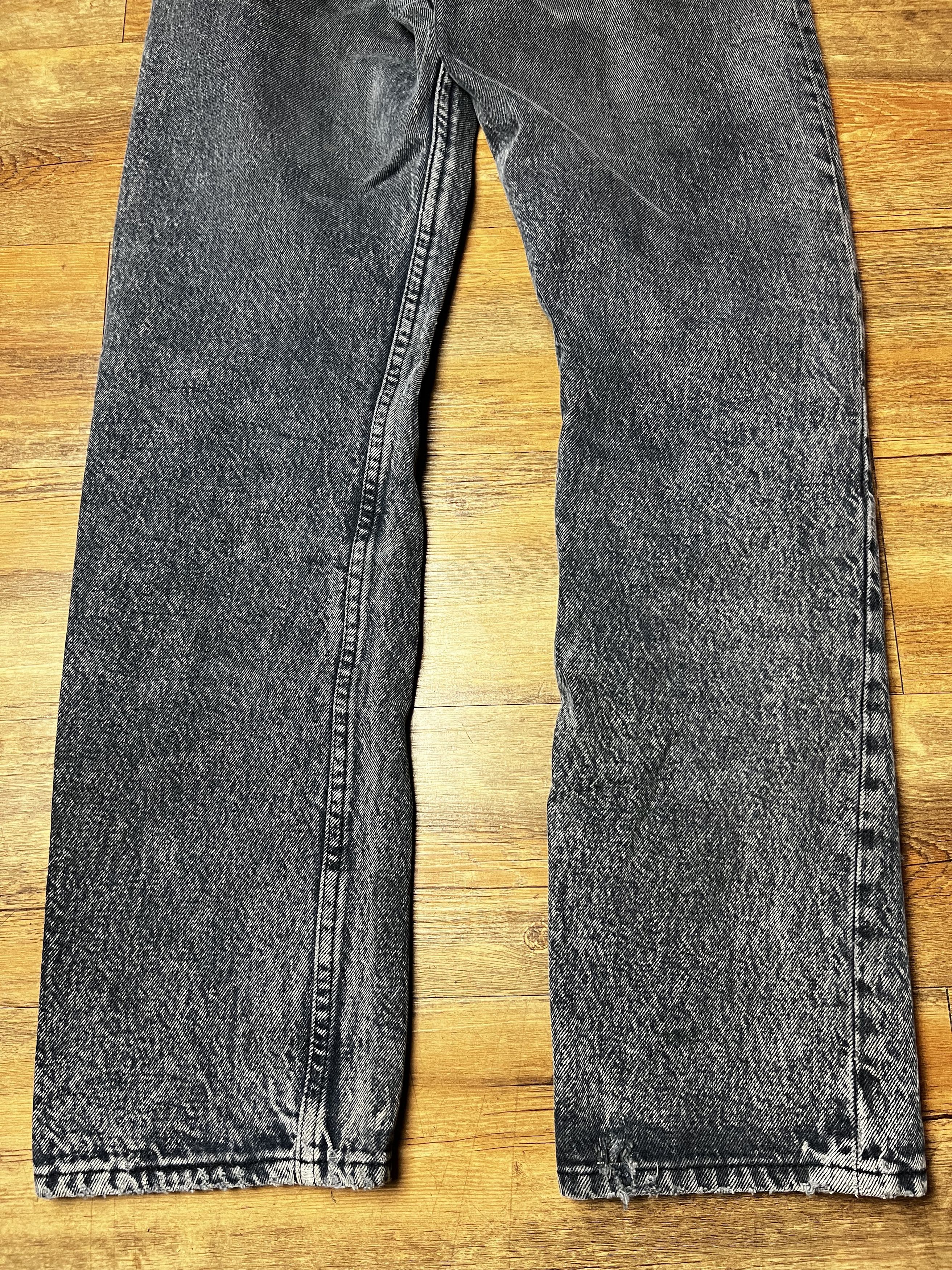 Levi's Vintage Clothing Vintage Levi's Straight Leg Button Fly Denim Jeans Size US 29 - 13 Thumbnail