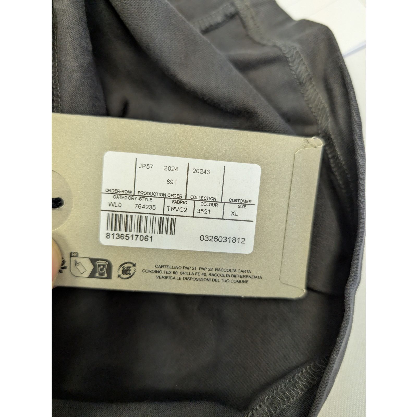 Balenciaga o1rshd1 Men's Loop Sports Icon T-Shirt in Black Size US XL / EU 56 / 4 - 21 Thumbnail