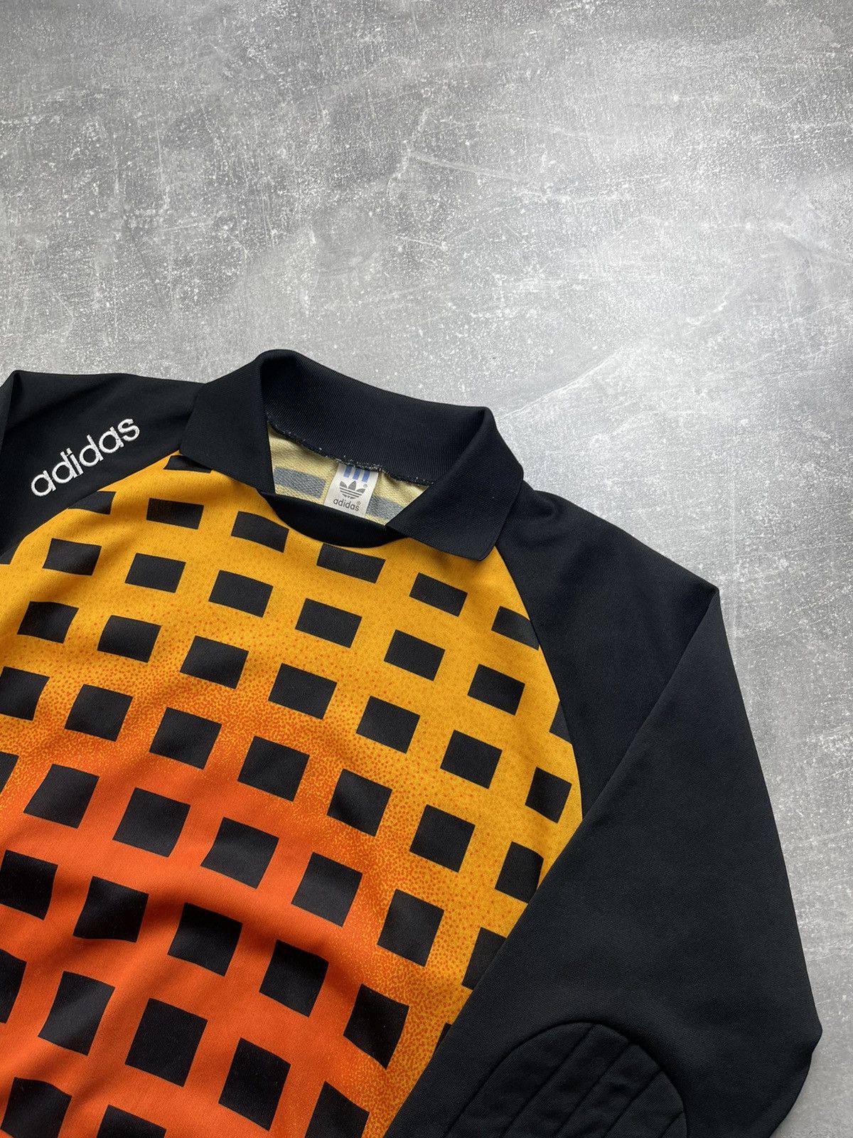 Adidas × Vintage Vintage 90s Adidas Goalkeeper Jersey – Geometric Pattern Size US S / EU 44-46 / 1 - 4 Thumbnail