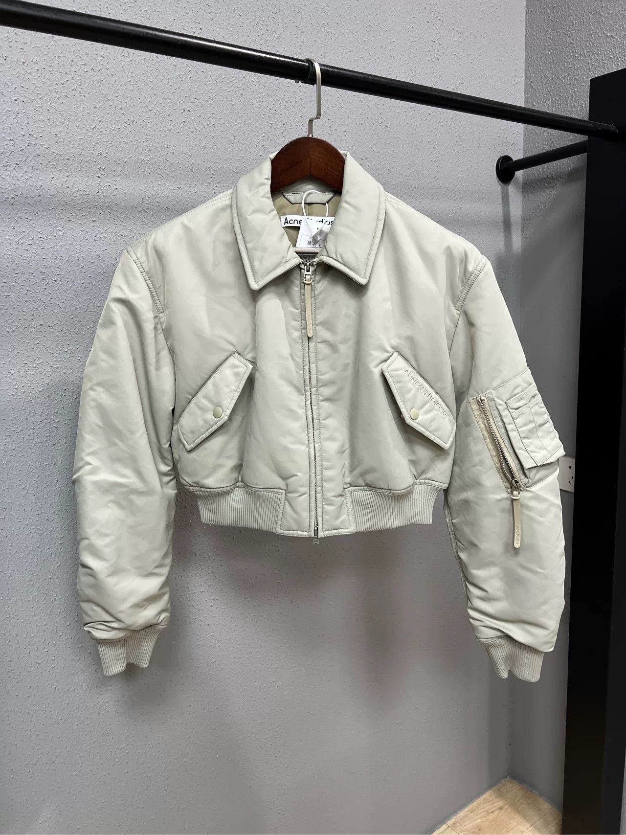 Acne Studios Acne Studios Embroidered Cropped er Jacket Size US S / EU 44-46 / 1 - 1 Thumbnail