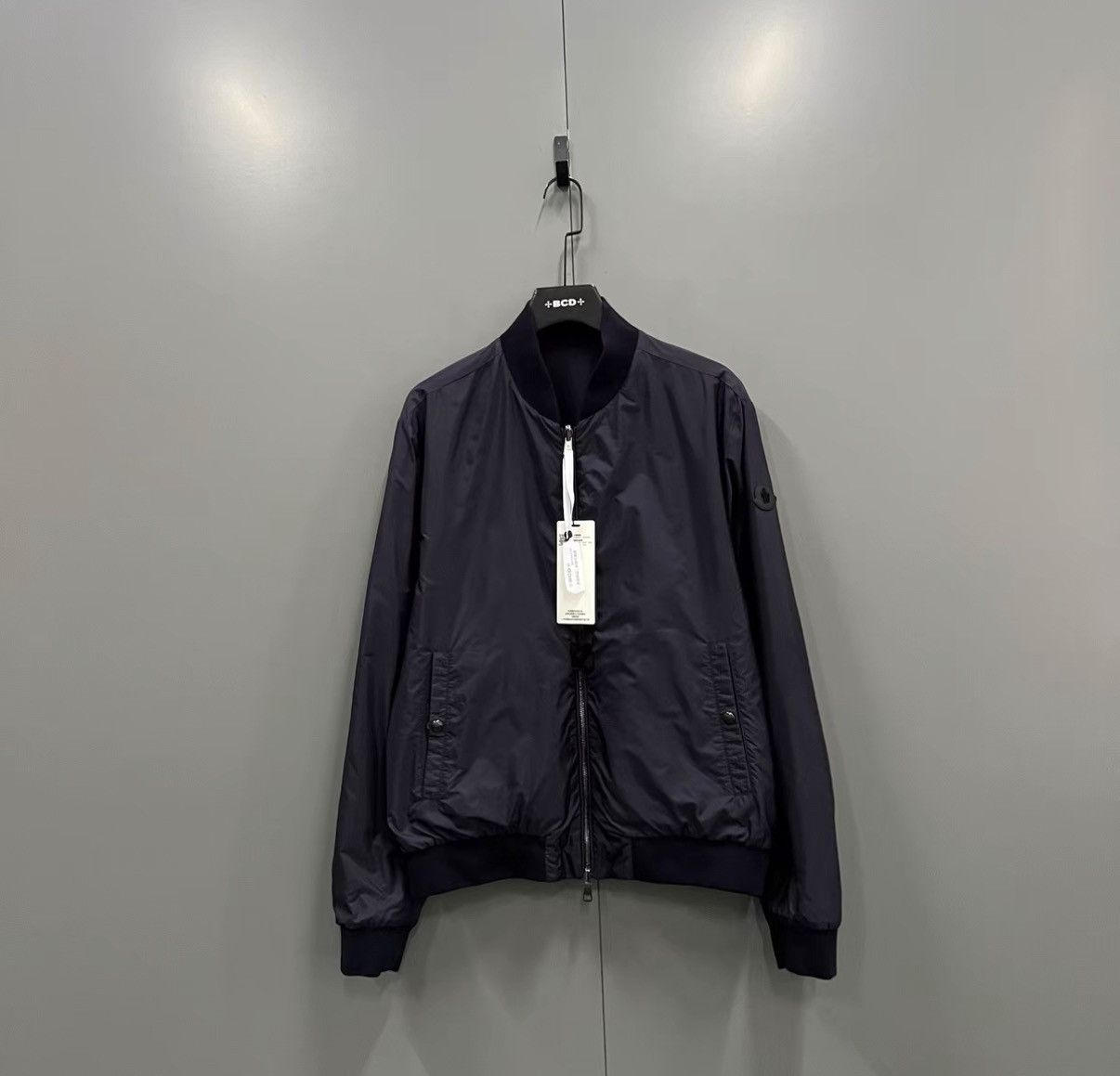 Moncler Moncler Logo Sleeve Stand Collar Zipper Jacket J41 Size US XL / EU 56 / 4 - 2 Thumbnail