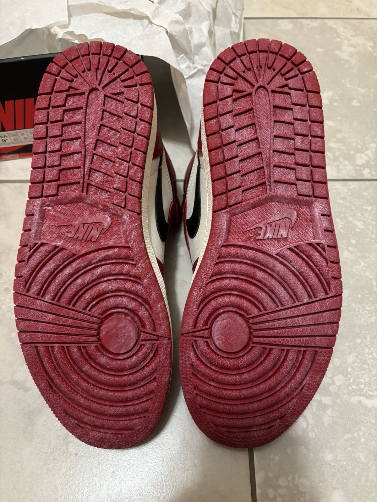Jordan Brand new Air Jordan 1 Retro High OG Chicago Lost and Found shoes Size US 9.5 / EU 42-43 - 21 Thumbnail