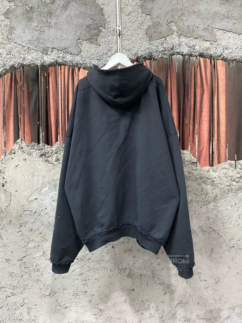 Balenciaga Balenciaga Distressed Zip Hoodie Jacket with Hood Size US XS / EU 42 / 0 - 2 Thumbnail