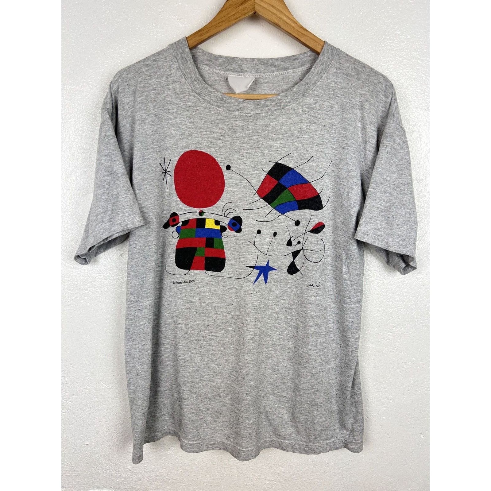 Vintage Vintage Joan Miro Artist Succ Miro 2000 Art Painting T-Shirt Size US XL / EU 56 / 4 - 1 Thumbnail