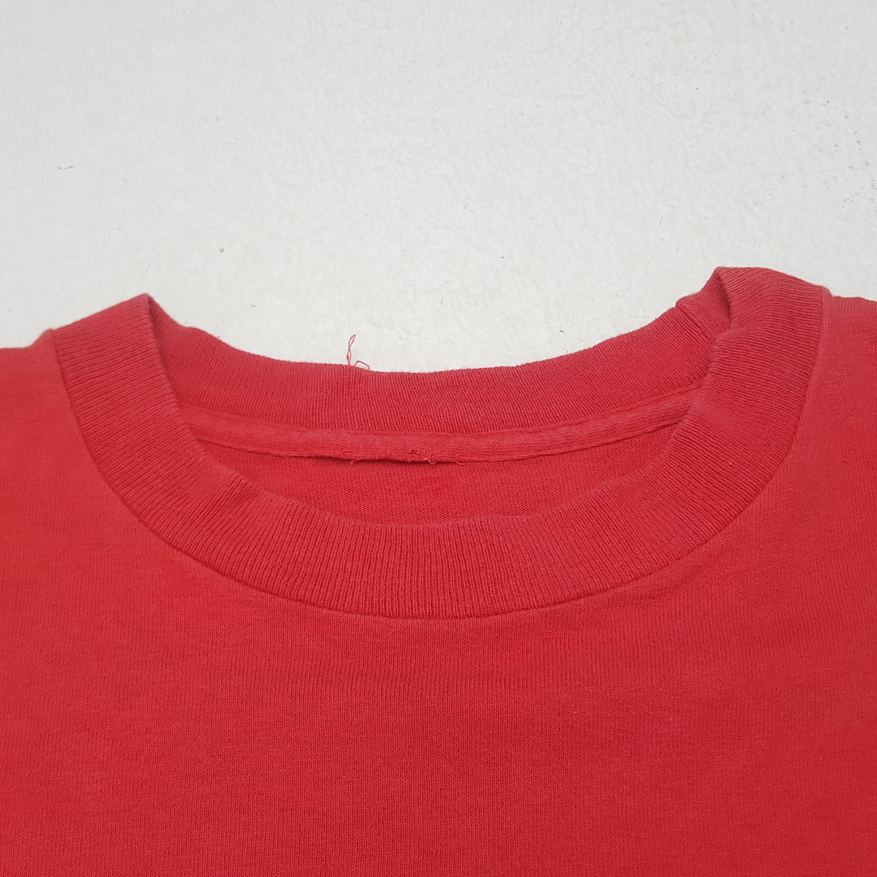 NHL × Vintage Vintage Florida Panthers Hockey Team Tshirt C276N65 Size US L / EU 52-54 / 3 - 4 Thumbnail