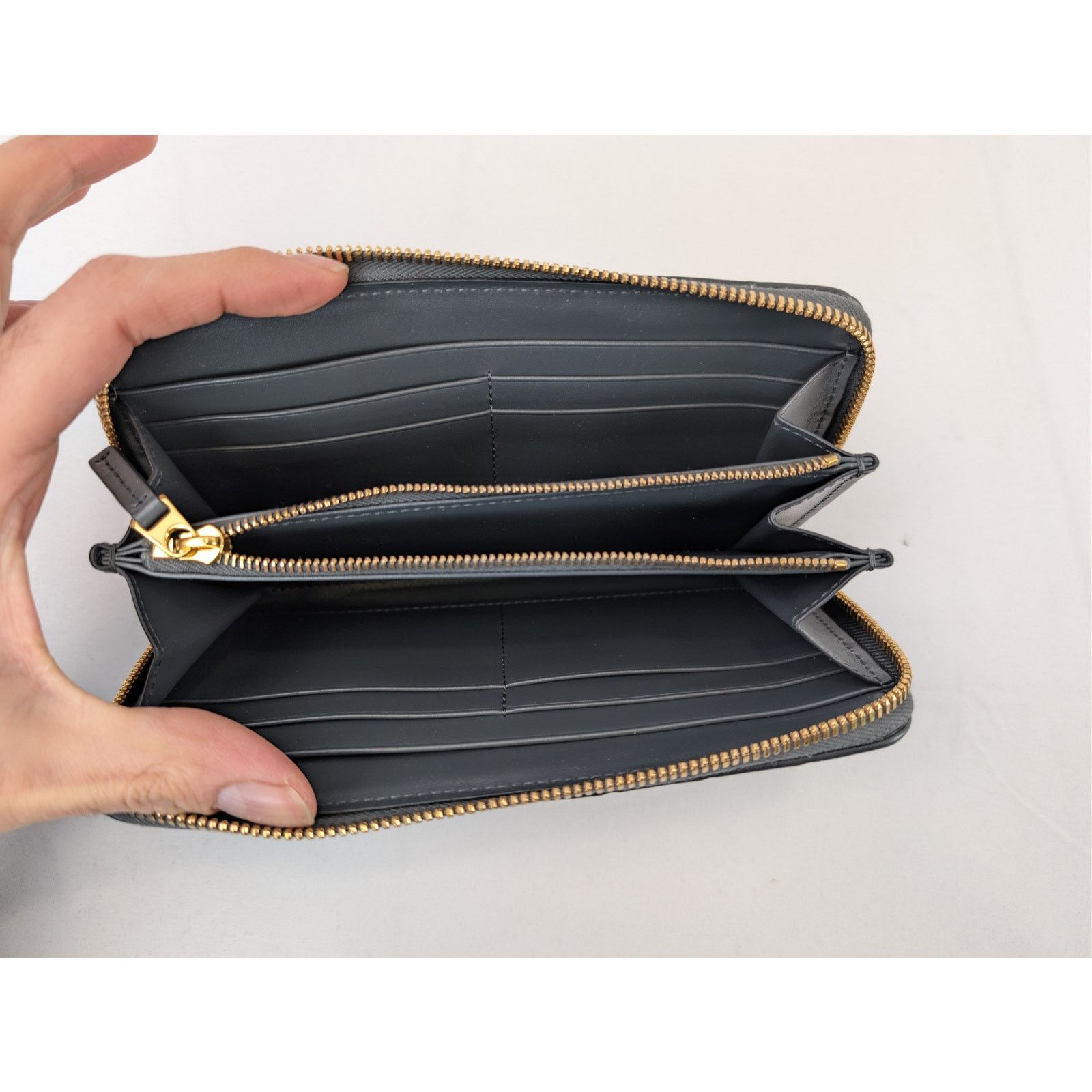 Bottega Veneta o1rshd1 Size:OS/ Intrecciato check leather zip-around wallet Size ONE SIZE - 11 Thumbnail