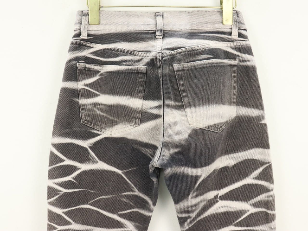 Guess Guess Low Rider Tiger Stripe Style Jeans MADE IN ITALY Size US 28 / EU 44 - 5 Thumbnail