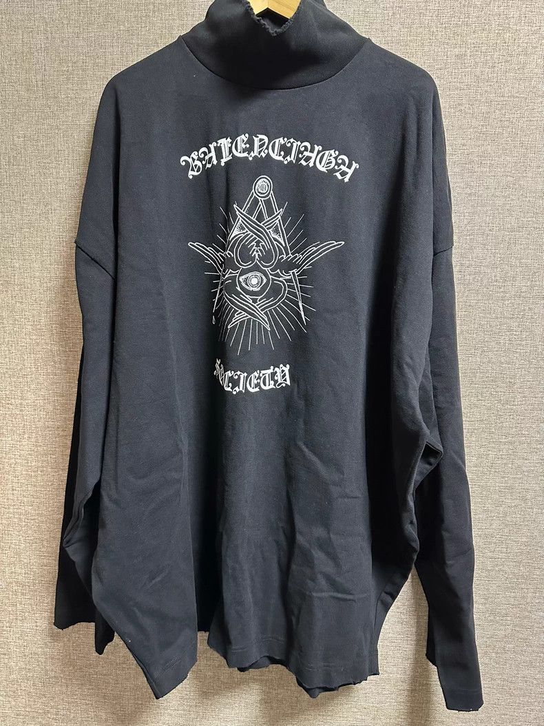 Balenciaga Balenciaga Sanskrit God's Eye Distressed High Neck Long Sl Size US S / EU 44-46 / 1 - 1 Thumbnail