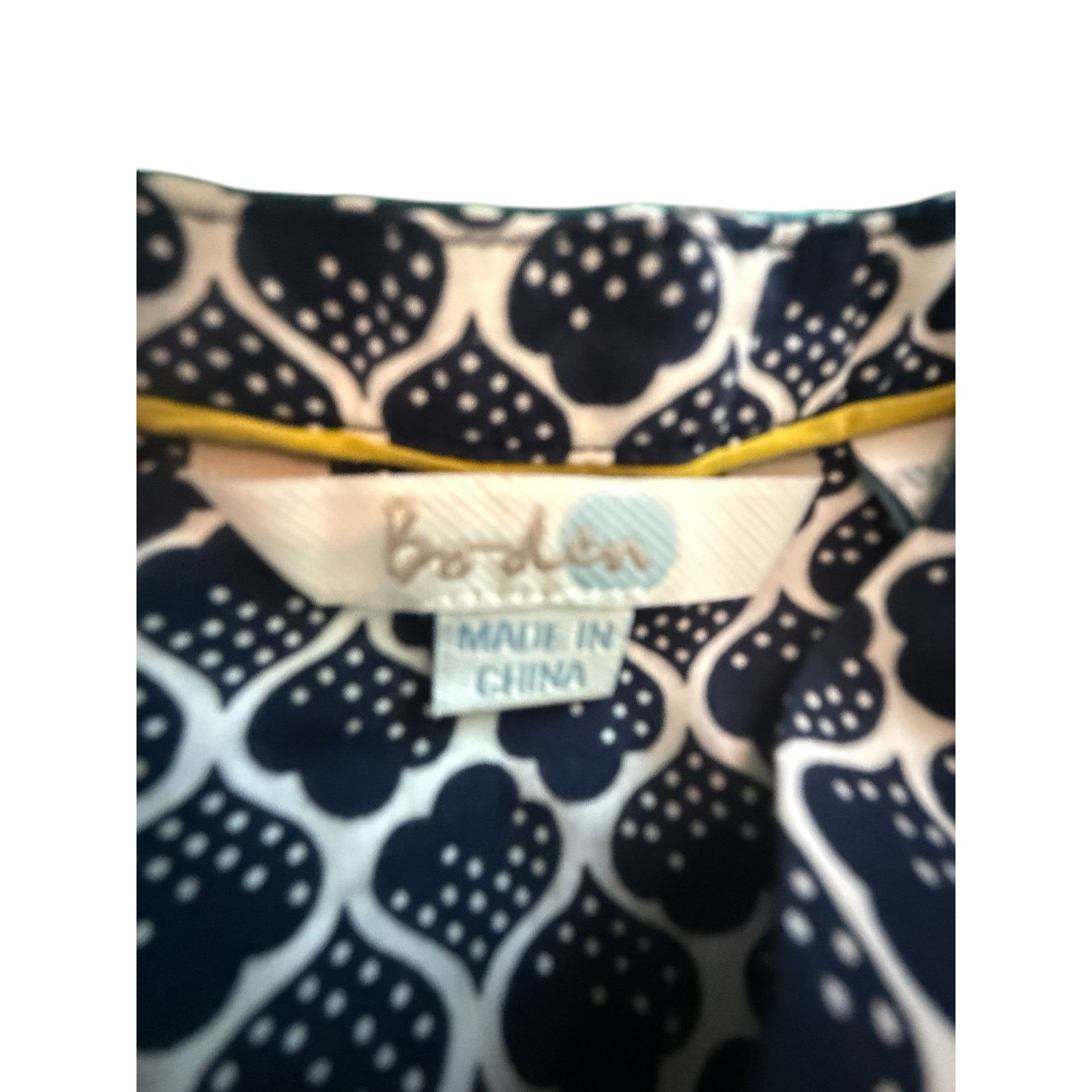 Boden Vintage Boden British Clothing White/Navy Geo Print Blouse Size S / US 4 / IT 40 - 3 Thumbnail