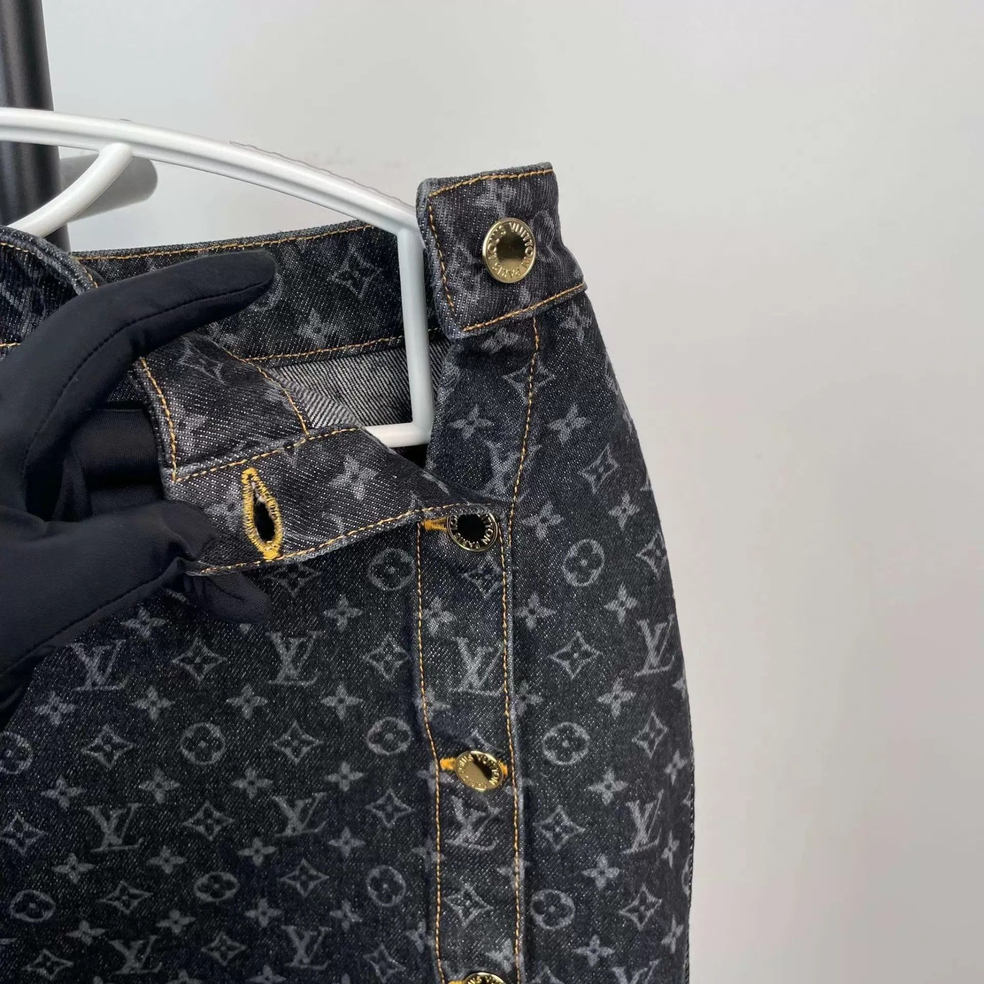 Louis Vuitton LV Gray Denim Print Skirt S Size 28" / US 6 / IT 42 - 9 Thumbnail