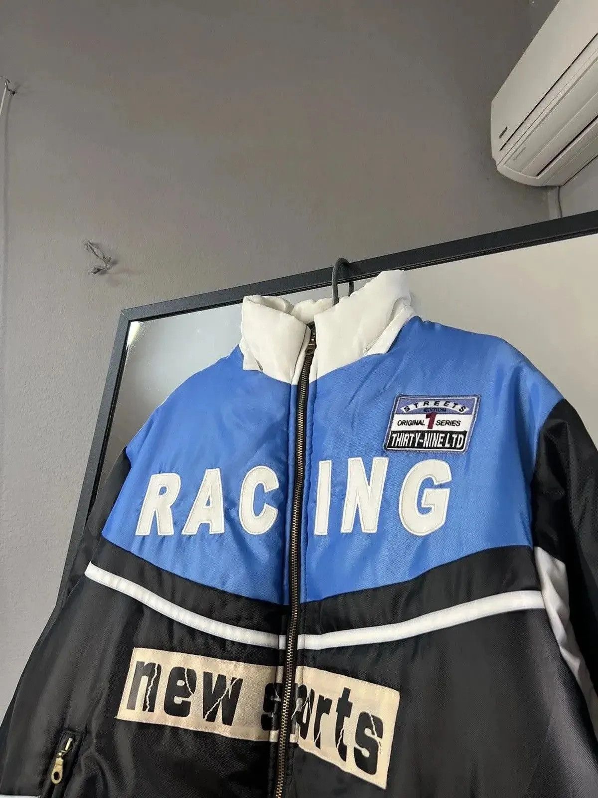 Harley Davidson Vintage Ferrari Vodafone jacket bomber Red Bull F1 Racing Size US M / EU 48-50 / 2 - 4 Thumbnail