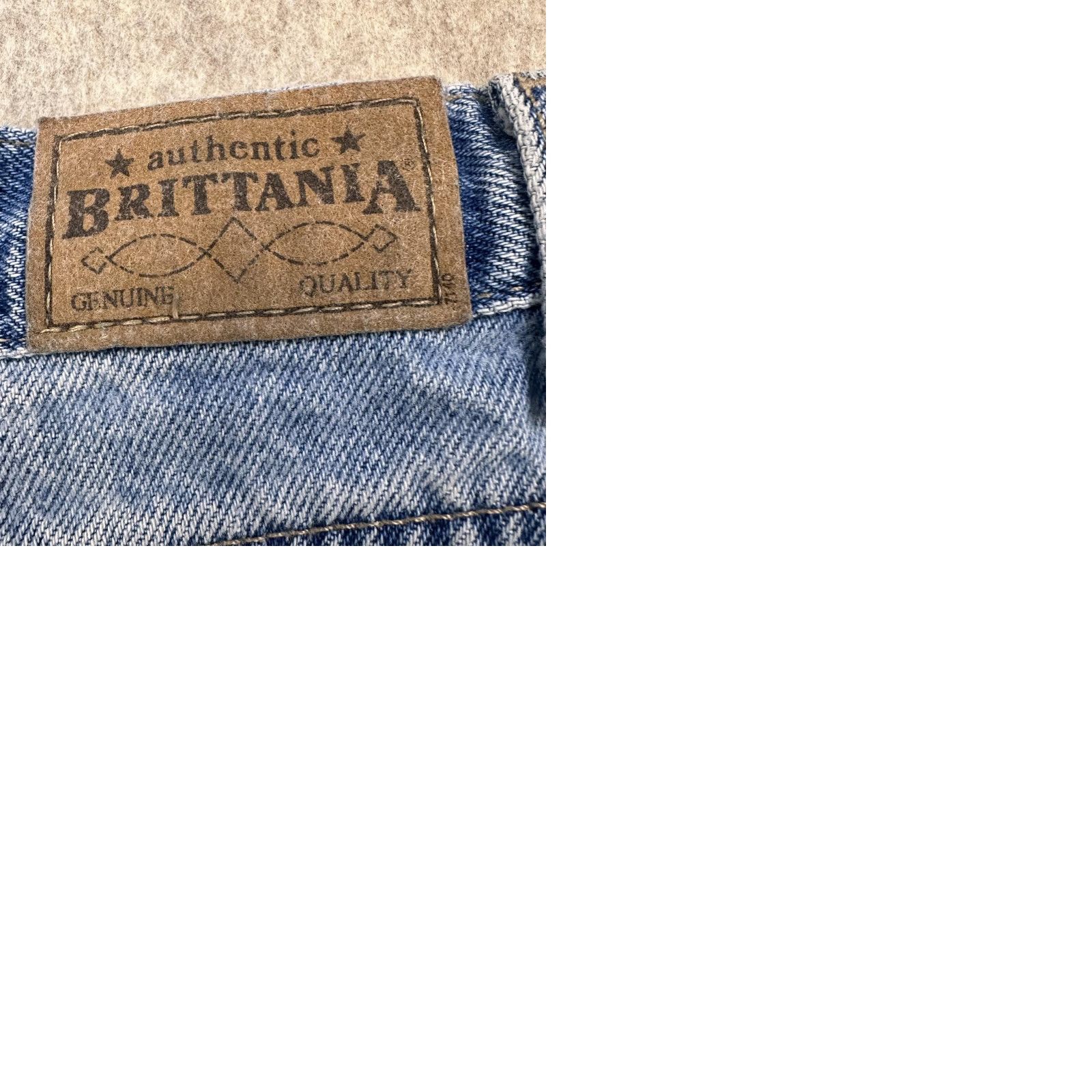 Vintage Vintage Brittania Jeans Womens 16x30 Light Wash Denim High Rise Tapered 90s Size 38" / US 16 / IT 52 - 9 Thumbnail