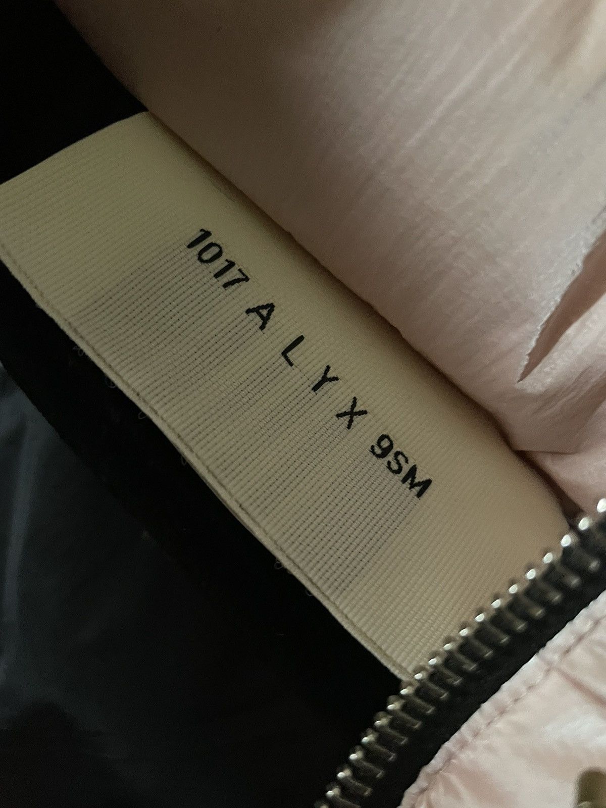 1017 ALYX 9SM 1017 AYLX 9SM NIGHTRIDER PUFFER Size US S / EU 44-46 / 1 - 4 Thumbnail
