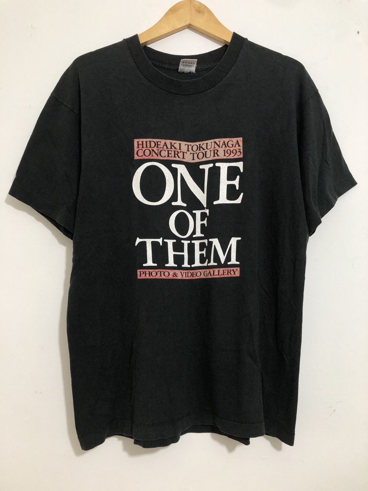 Vintage Vintage Hideaki Tokunaga T-Shirt Size US L / EU 52-54 / 3 - 1 Thumbnail