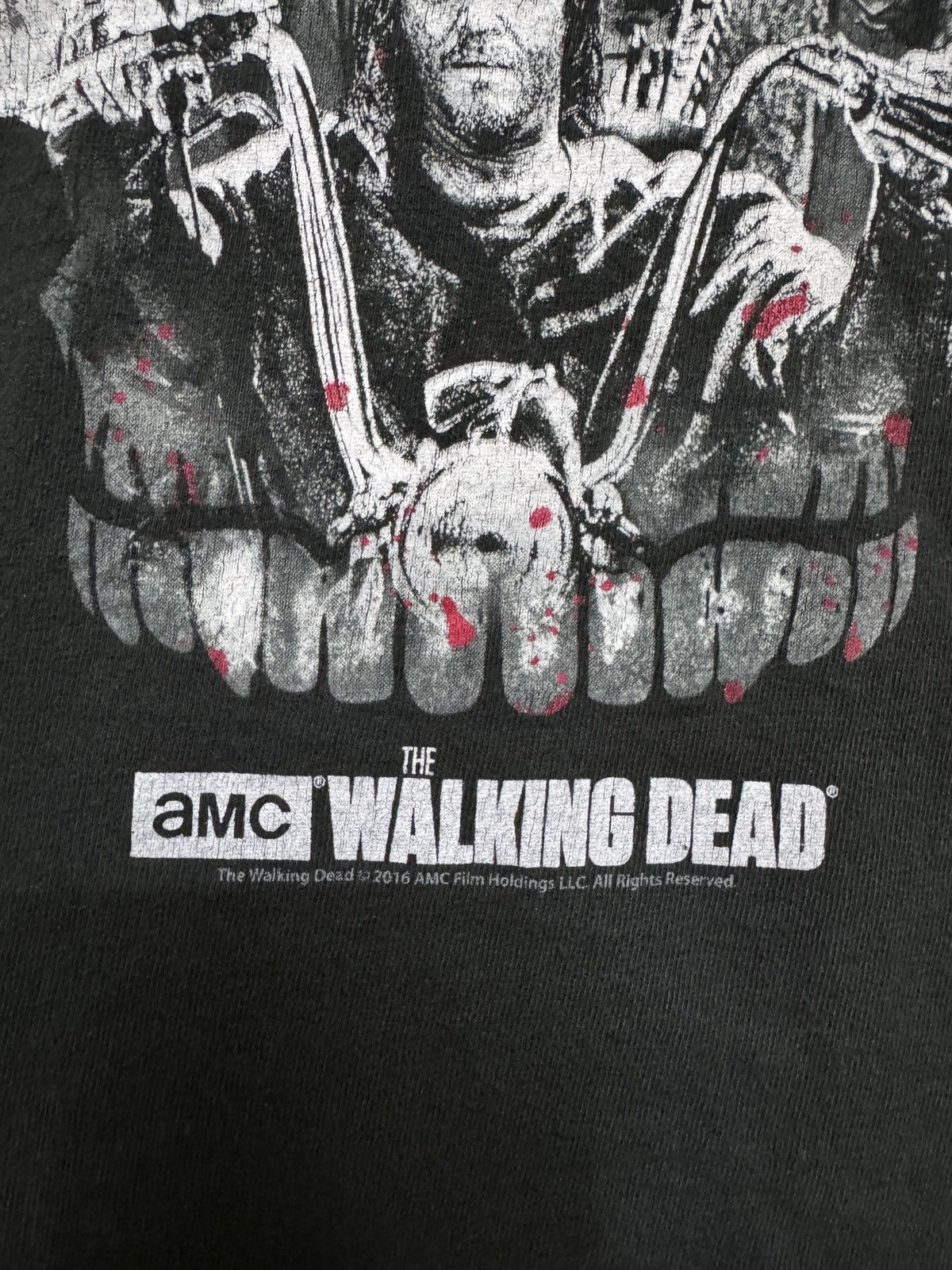 Vintage Vintage Walking Dead Graphic Tee Skull / 2016 Size US S / EU 44-46 / 1 - 7 Thumbnail