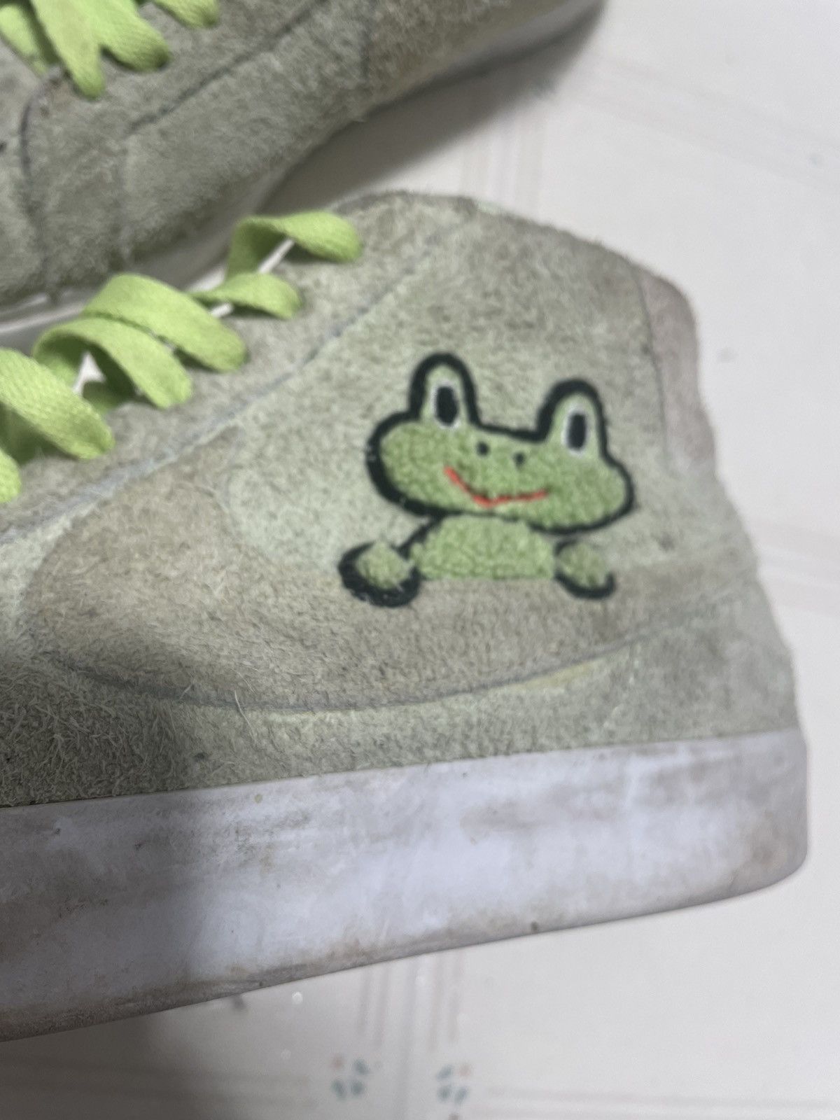 Frog Skateboards × Nike Nike SB Blazer x Frog Skateboards Size US 9 / EU 42 - 2 Thumbnail