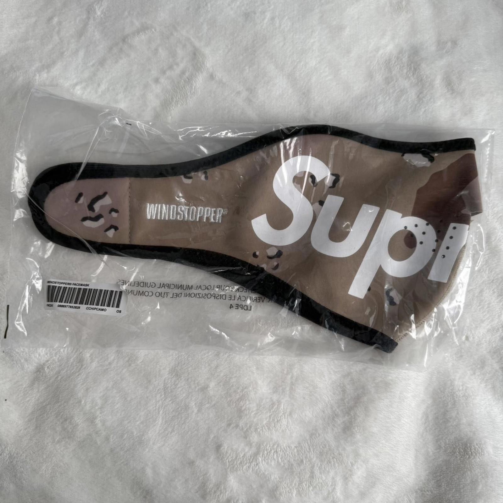 Supreme 2022 Supreme × WINDSTOPPER Facemask 'Chocolate Chip Camo' Size ONE SIZE - 2 Thumbnail