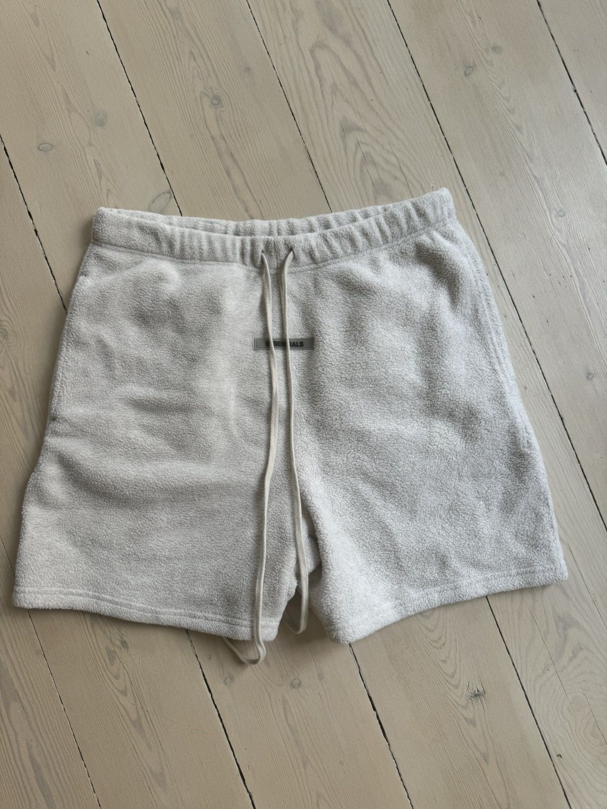 Essentials × Fear of God Fear of god essential shorts Size US 32 / EU 48 - 1 Thumbnail