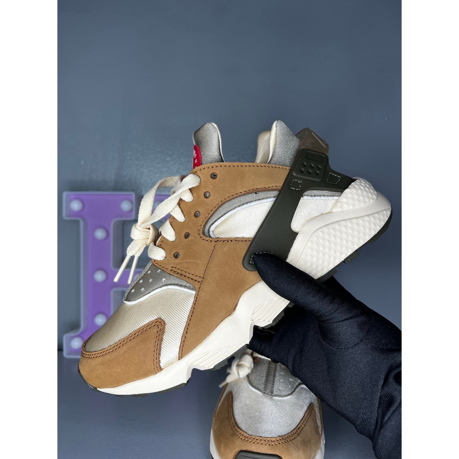 Nike × Stussy Nike x Stussy Huarache | Grailed display picture 3