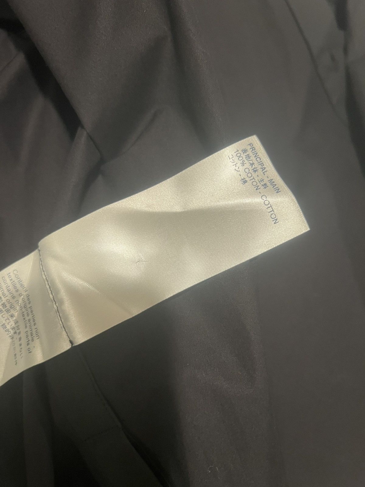 Louis Vuitton Louis Vuitton 3D shirt. L. $1490 Size US L / EU 52-54 / 3 - 5 Thumbnail