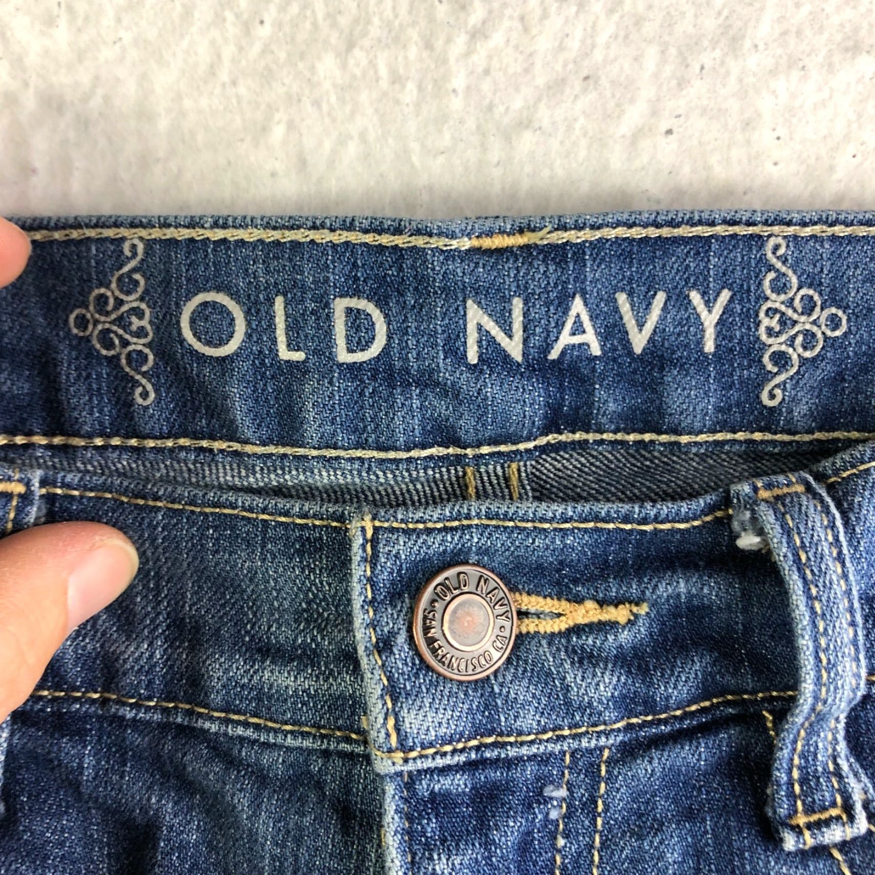 Old Navy VINTAGE Old Navy Womens Size 0 Mid Rise 26" Waist Boyfriend Blue Jean Shorts Size 26" / US 2 / IT 38 - 5 Thumbnail