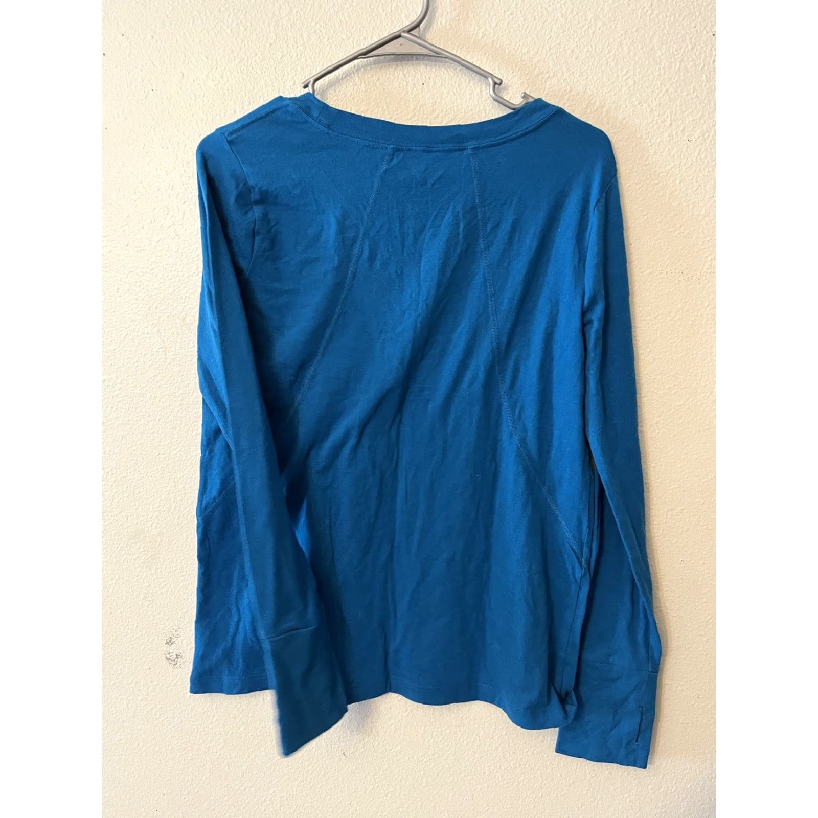 Vintage GapFit Womens Long Sleeve Shirt Size M Light Blue Lightweight Activewear Shirt Women Size M / US 6-8 / IT 42-44 - 3 Thumbnail