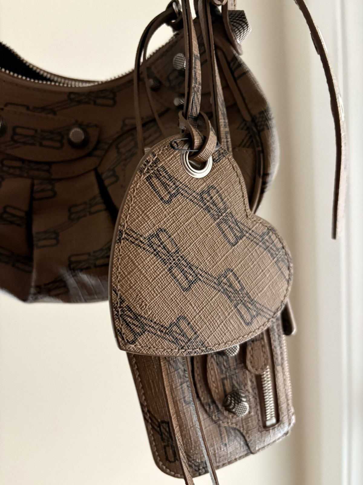 Balenciaga Balenciaga. Le Cagole Size ONE SIZE - 4 Thumbnail