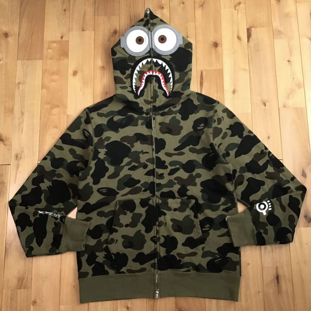 Bape BAPE × Minion Shark full zip hoodie 1st camo a bathing ape Size US L / EU 52-54 / 3 - 1 Thumbnail