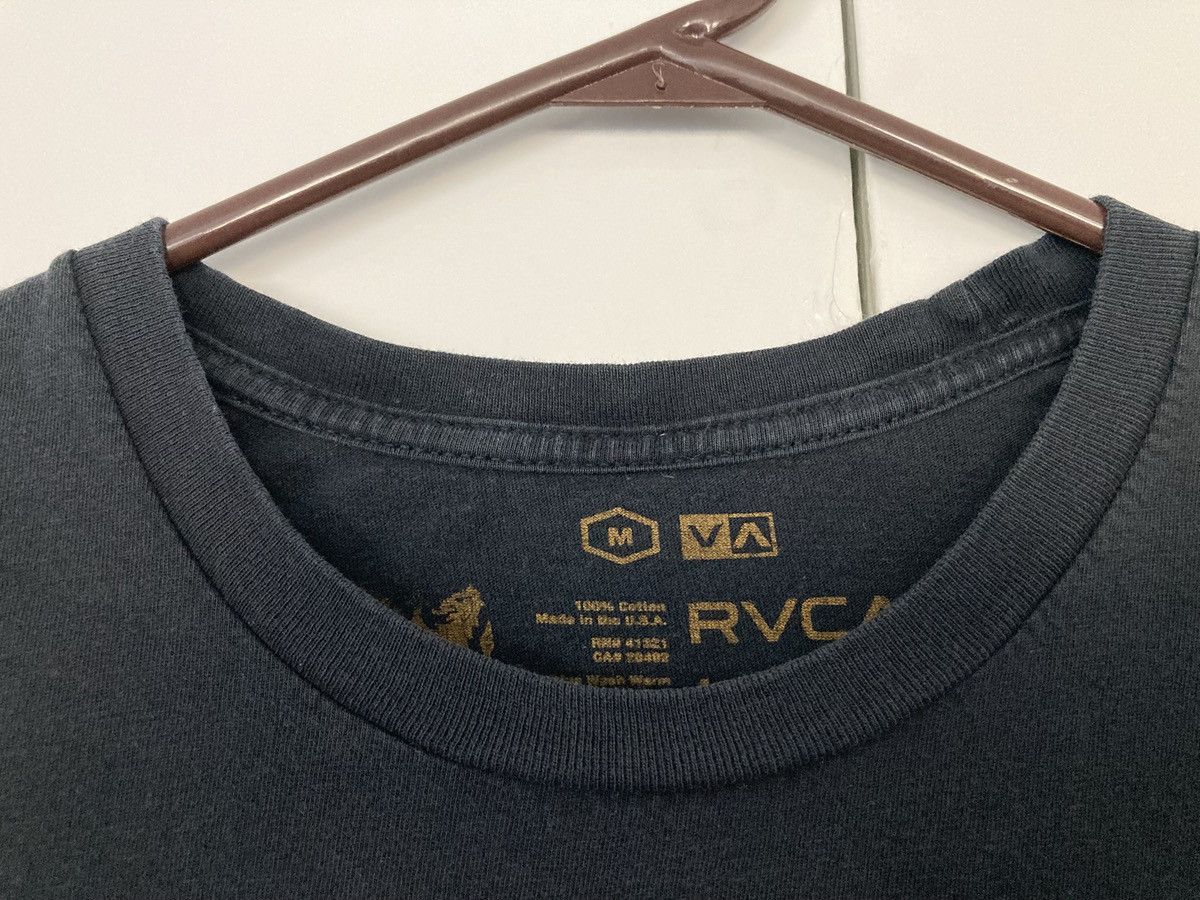 RVCA RVCA THE POLTERGEIST T SHIRT HORROR MOVIE ARTIST NETWORK APN Size US M / EU 48-50 / 2 - 4 Thumbnail