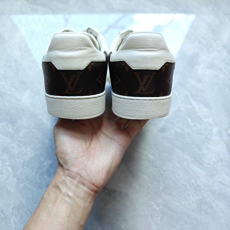 Louis Vuitton Louis Vuitton Rivoli Leather Sneakers for Men - Size US 8 / EU 41 - 1 Thumbnail