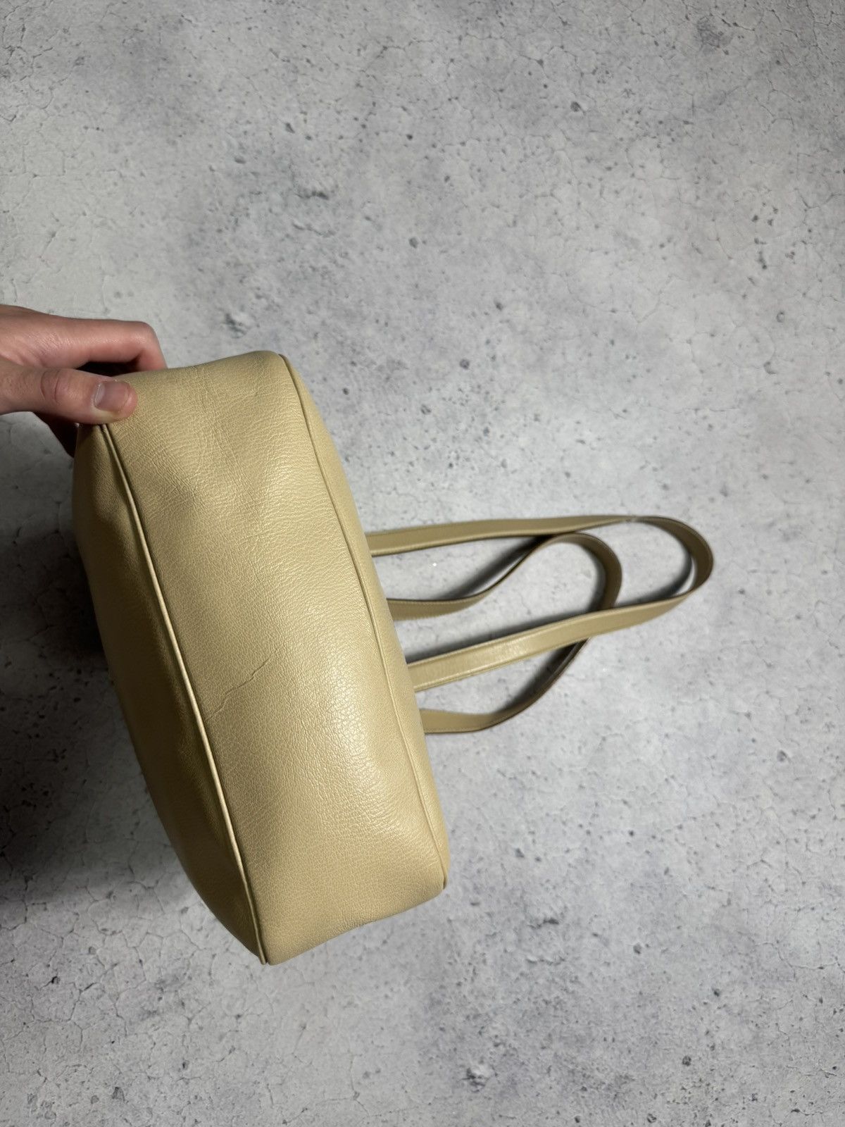 Salvatore Ferragamo Salvatore Ferragamo Luxury Cream Crossbody Bag Rare Beige Size ONE SIZE - 5 Thumbnail