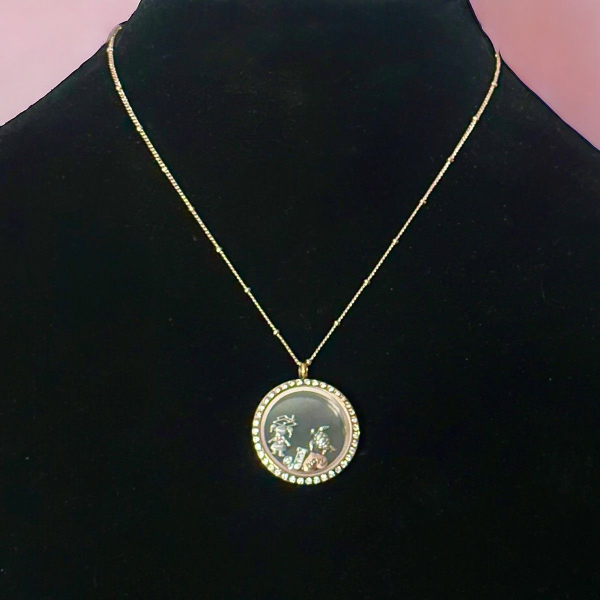 Other Origami Owl rose gold round floating charm locket necklace Size ONE SIZE - 1 Thumbnail