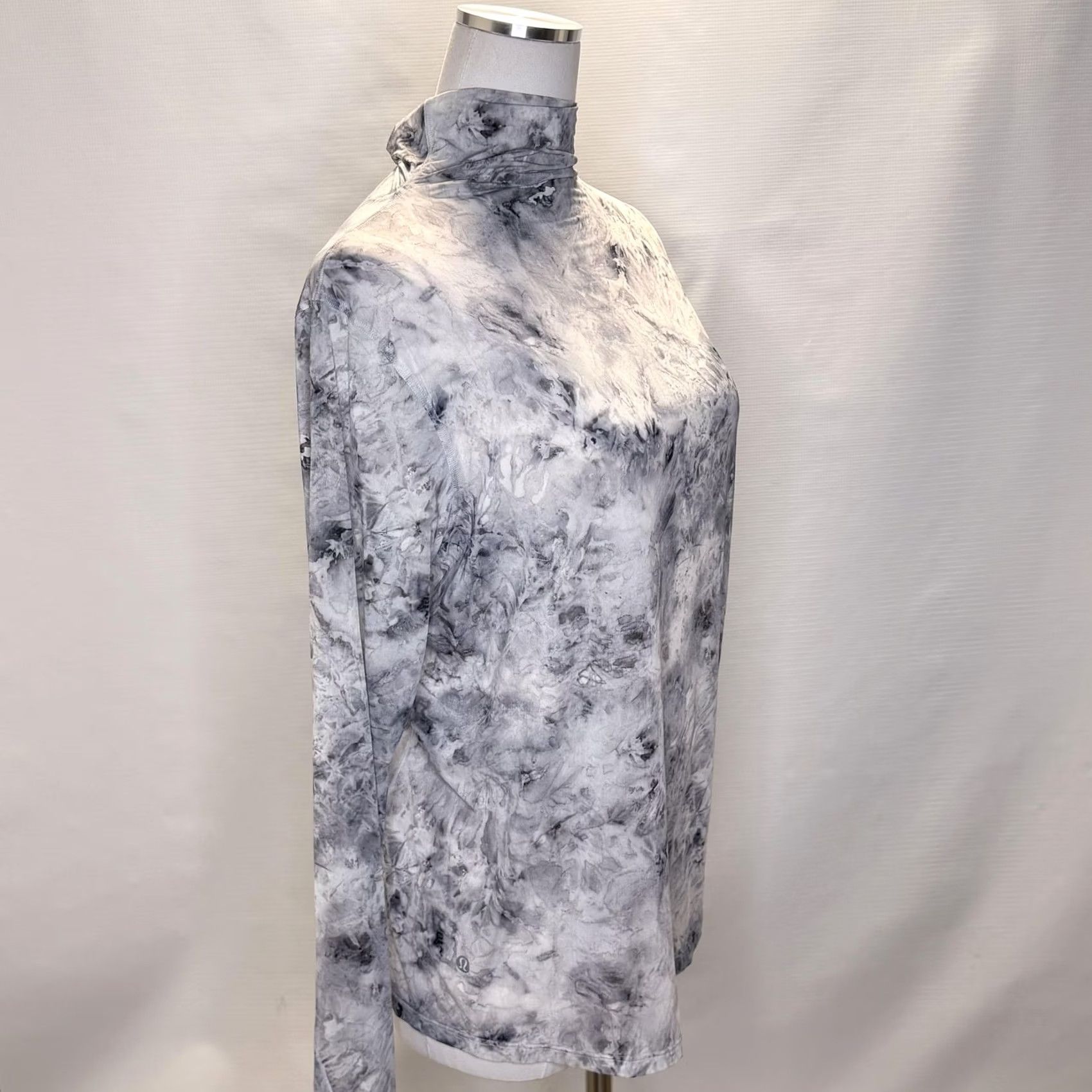 Lululemon Lululemon Shirt Womens Medium Gray Batik Turtleneck Long Sleeve Athletic Top Size M / US 6-8 / IT 42-44 - 3 Thumbnail