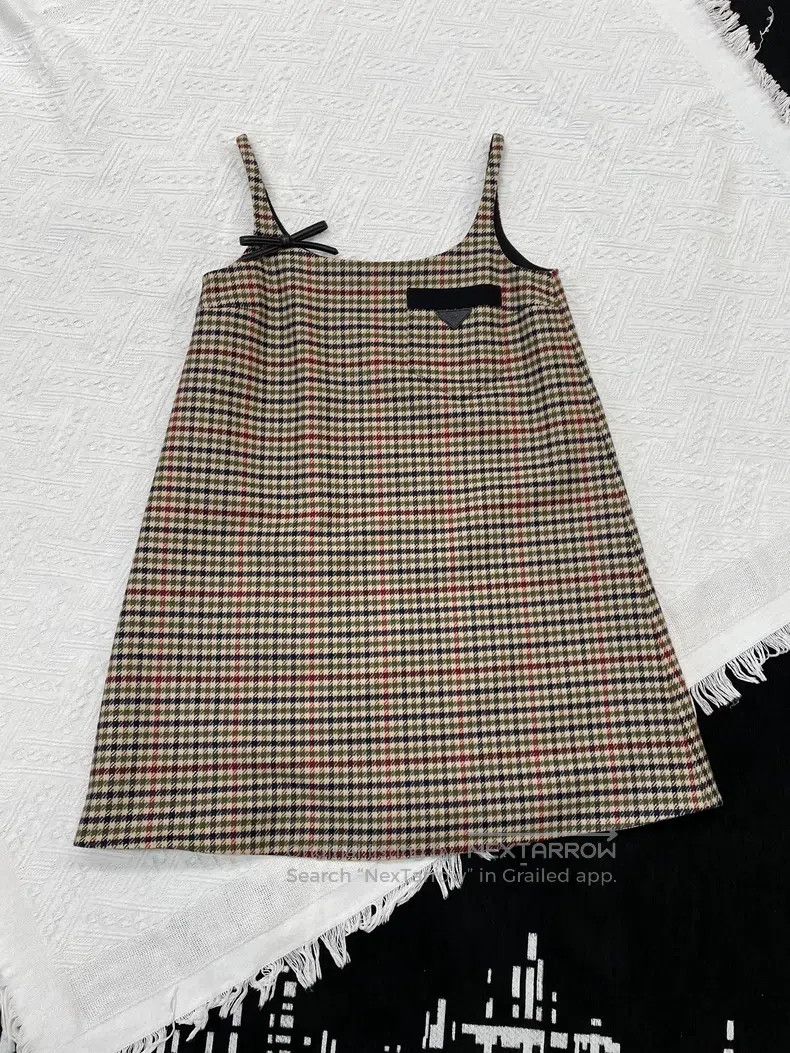 Prada Prada Bird check wool suspender vest skirt Size XS / US 0-2 / IT 36-38 - 1 Thumbnail