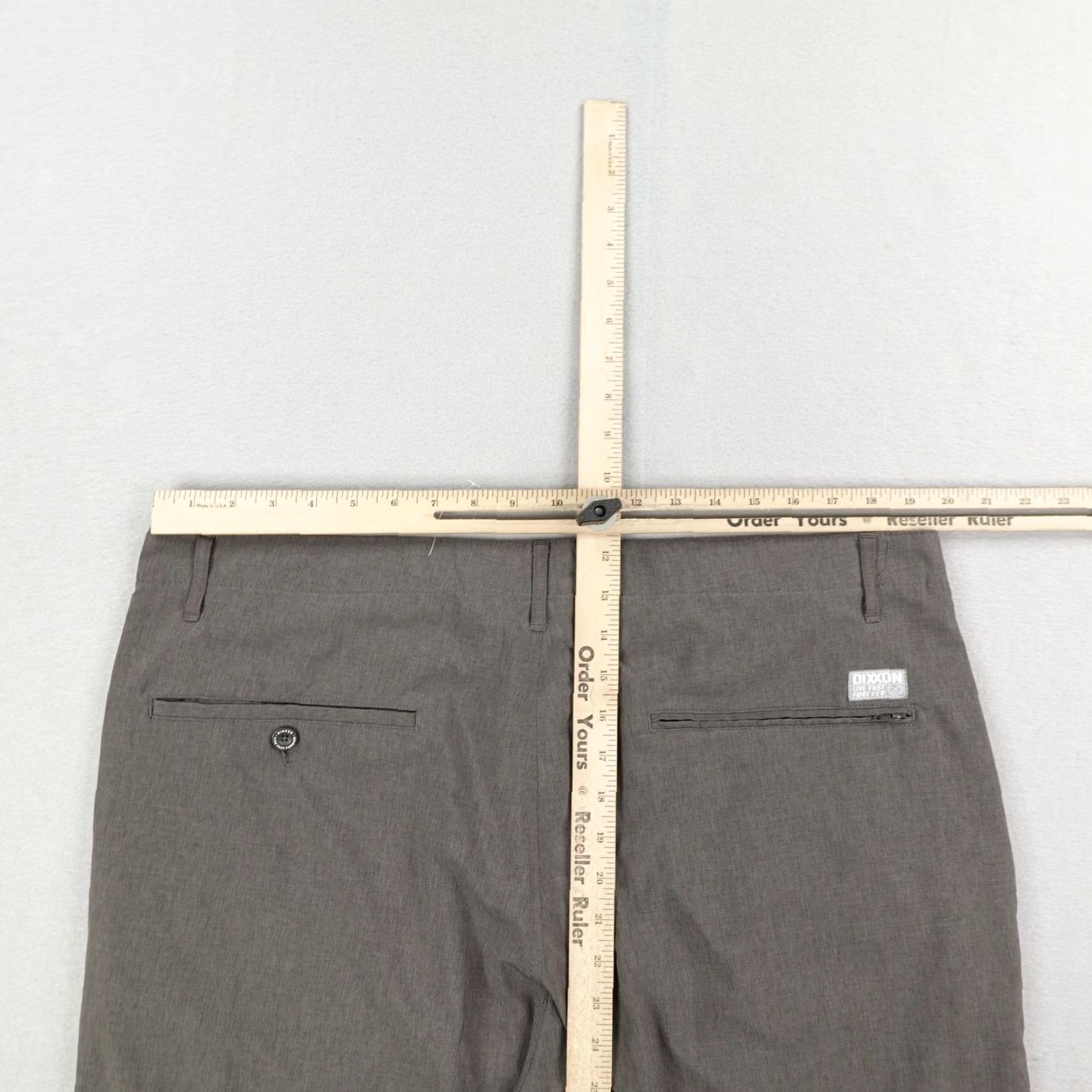 Vintage Dixxon Shorts Mens 40 Gray Performance Stretch Golf Chino Lightweight Summer Size US 40 / EU 56 - 7 Thumbnail