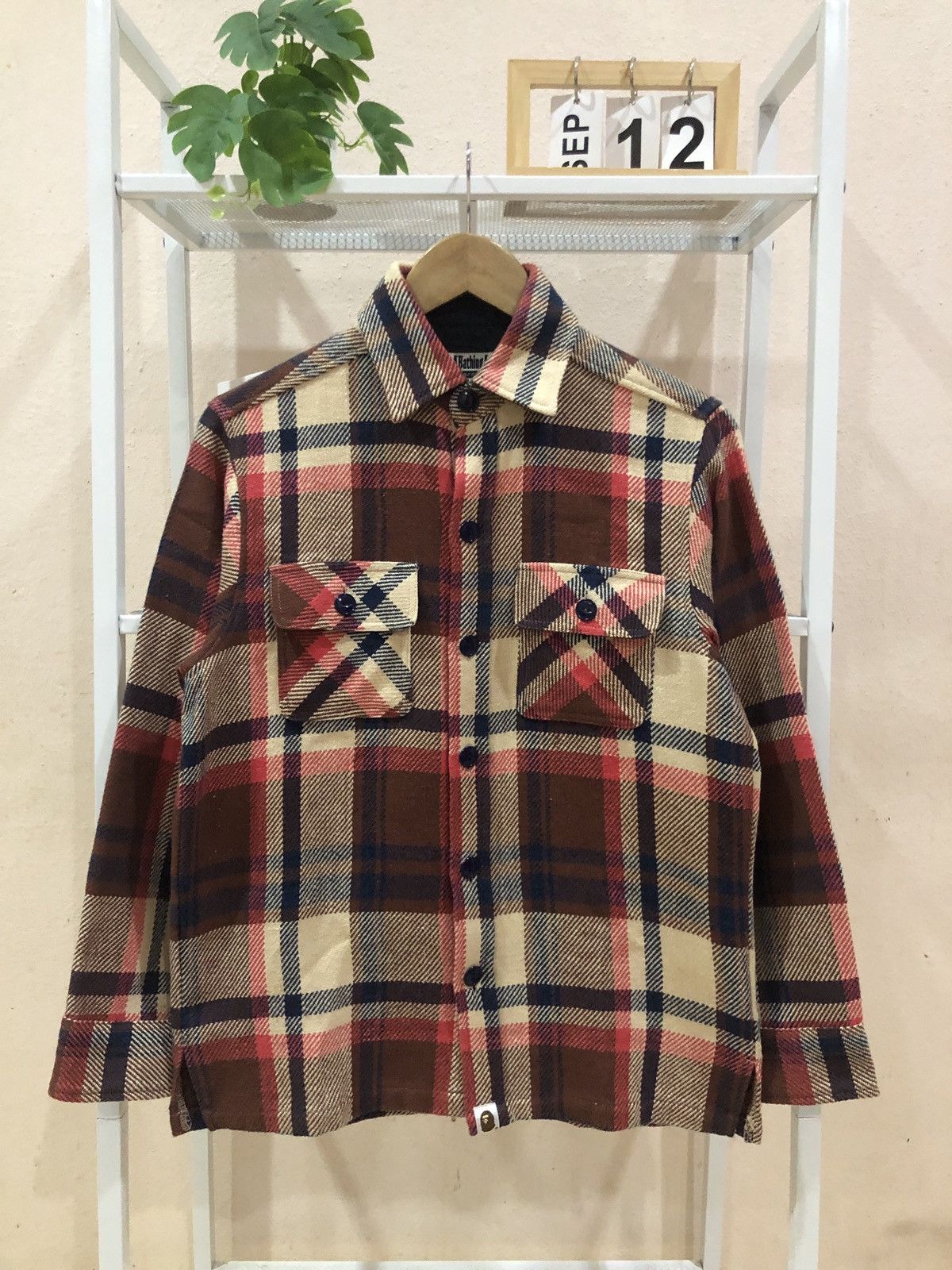 Bape 2011 BAPE Burberry Plaid Ape Head Elbow Patch Flannel Size US S / EU 44-46 / 1 - 1 Thumbnail