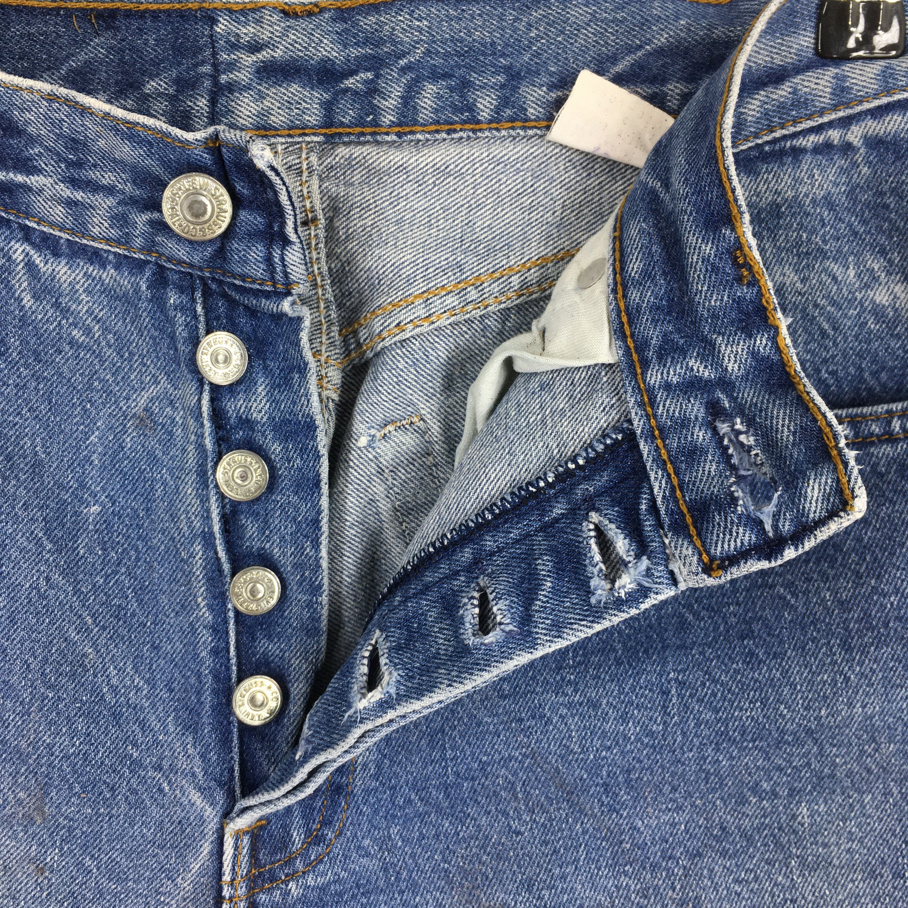 Levi's Size 26x32.5 Vintage 90s Levi's 501 Faded Blue Jeans S1087 Size 26" / US 2 / IT 38 - 6 Thumbnail