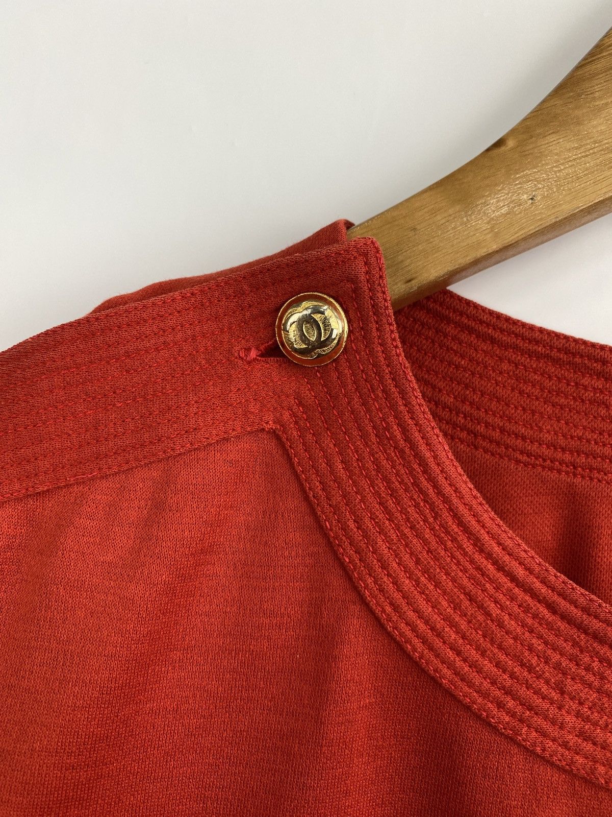 Chanel 🇫🇷 Vintage 80s Chanel T-Shirt Made in France Size S / US 4 / IT 40 - 5 Thumbnail