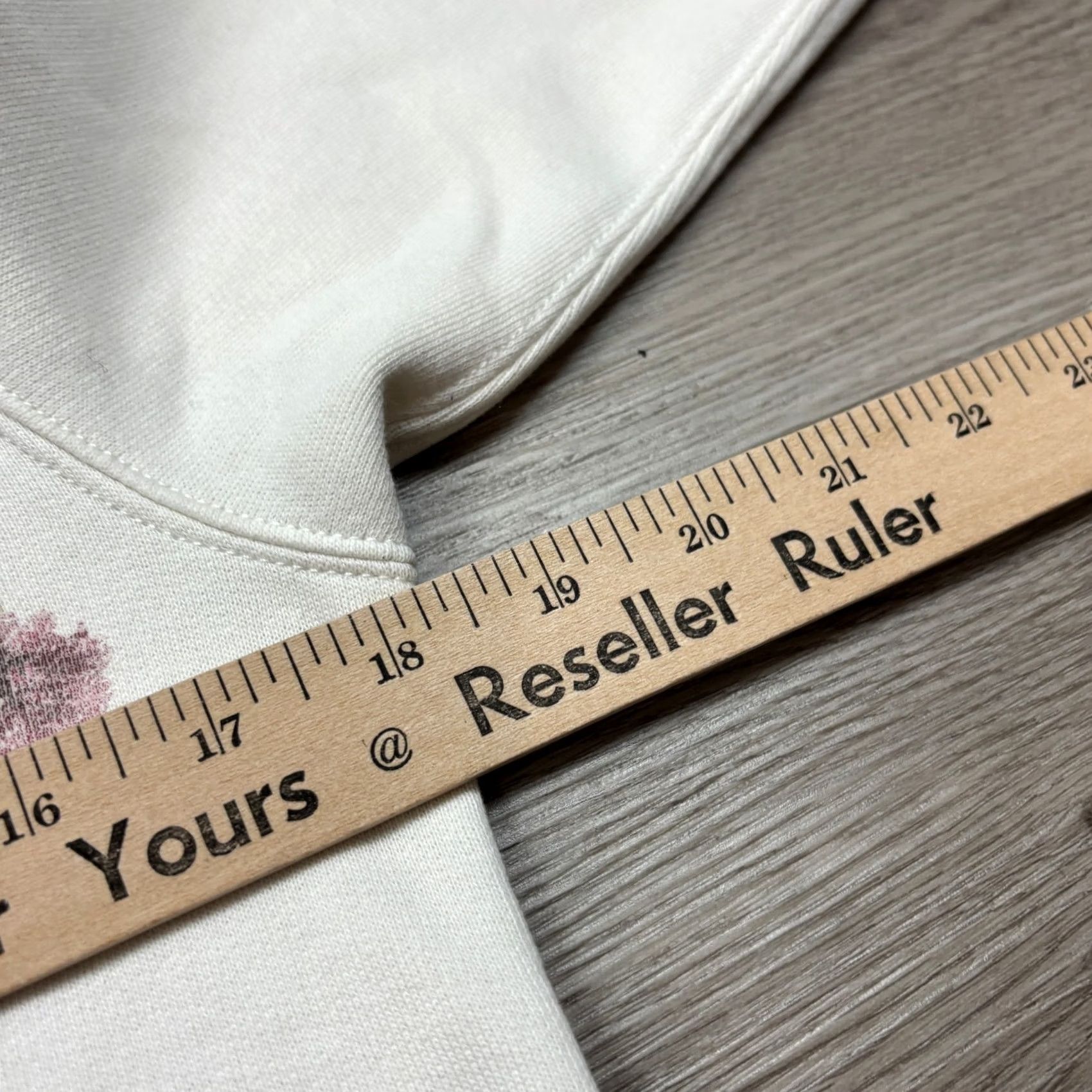 Polo Ralph Lauren Polo Ralph Lauren Sweatshirt Floral Print Crewneck Women’s XS White Crewneck Sweatshirt Women’s XS Floral Print Polo Ralph Lauren PullOver Sweatshirt Size XS / US 0-2 / IT 36-38 - 5 Thumbnail