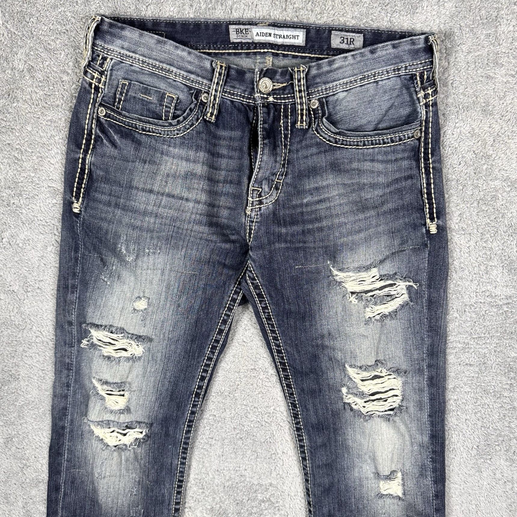 Vintage BKE Aiden Jeans Men 31x32 Straight Stack City Punk Grunge Distressed Y2K Whisker Blue Denim Regular 5-Pocket Mens Size US 31 - 3 Thumbnail