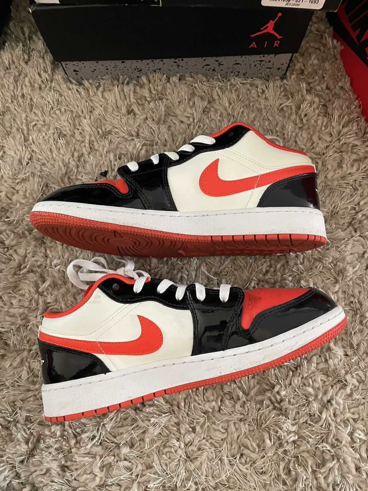 Jordan Brand Jordan 1 low SE Halloween Size US 6.5 / EU 39-40 - 3 Thumbnail