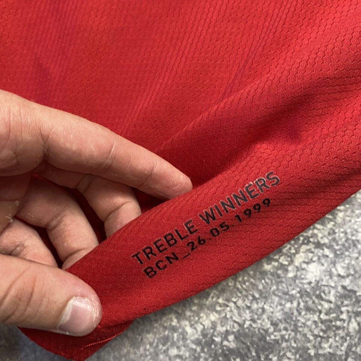 Adidas Men’s Adidas FC Manchester United 2019 Soccer jersey Size US L / EU 52-54 / 3 - 12 Thumbnail