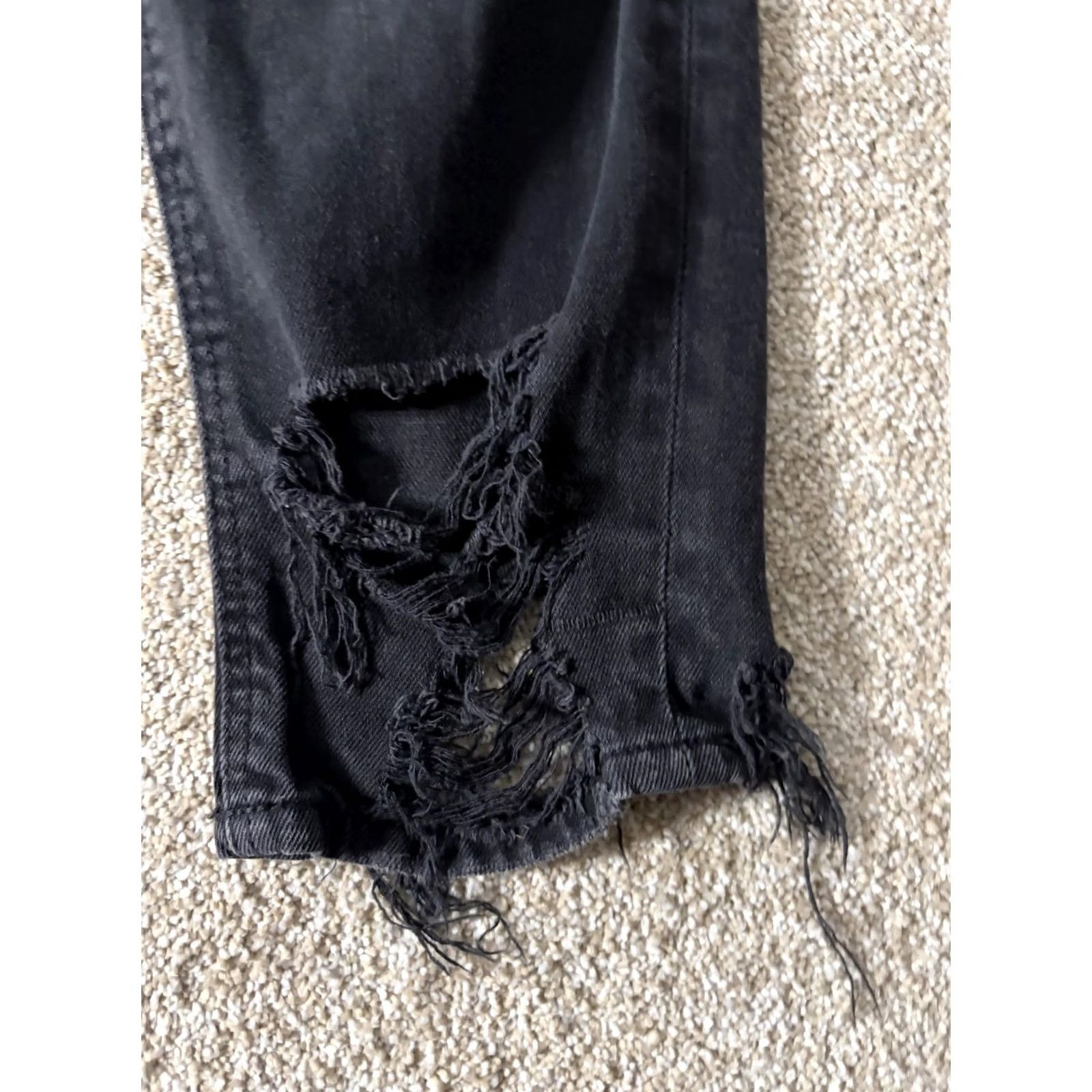 American Eagle Outfitters American Eagle Womens Jeans Mom 16 Black Charcoal High Rise Distressed 34x28 Size 38" / US 16 / IT 52 - 6 Thumbnail