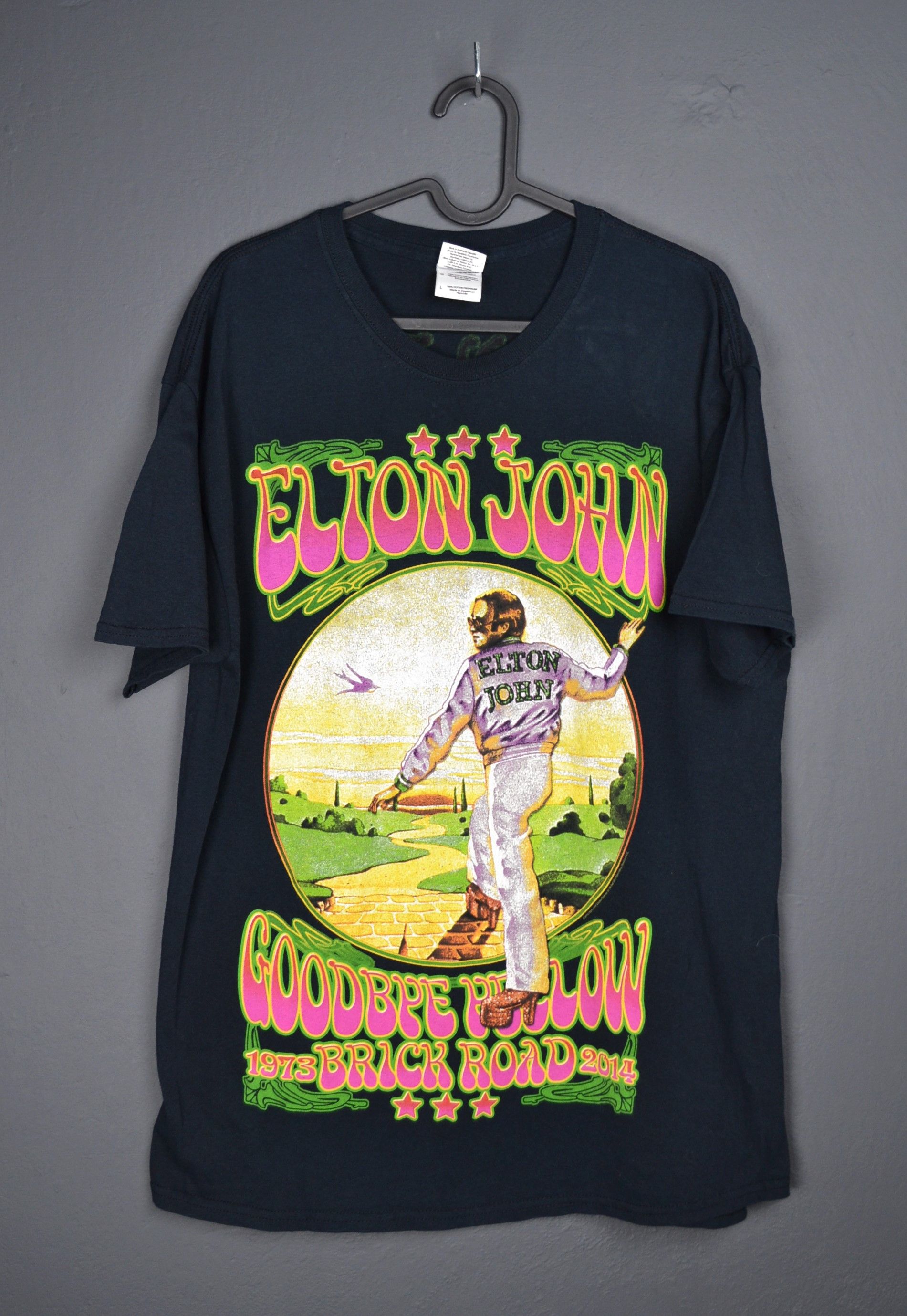 Band Tees Elton John Goodbye Yellow Brick Road World Tour 2014 T-shirt Size US L / EU 52-54 / 3 - 1 Thumbnail